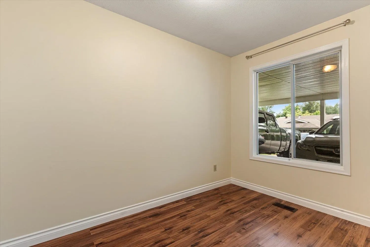 3350 Elmwood Drive #19