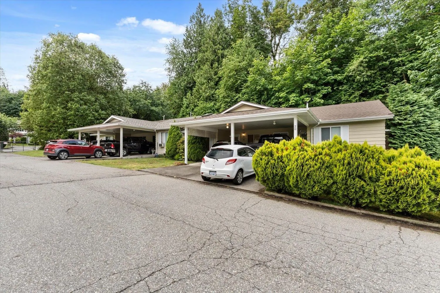 3350 Elmwood Drive #19