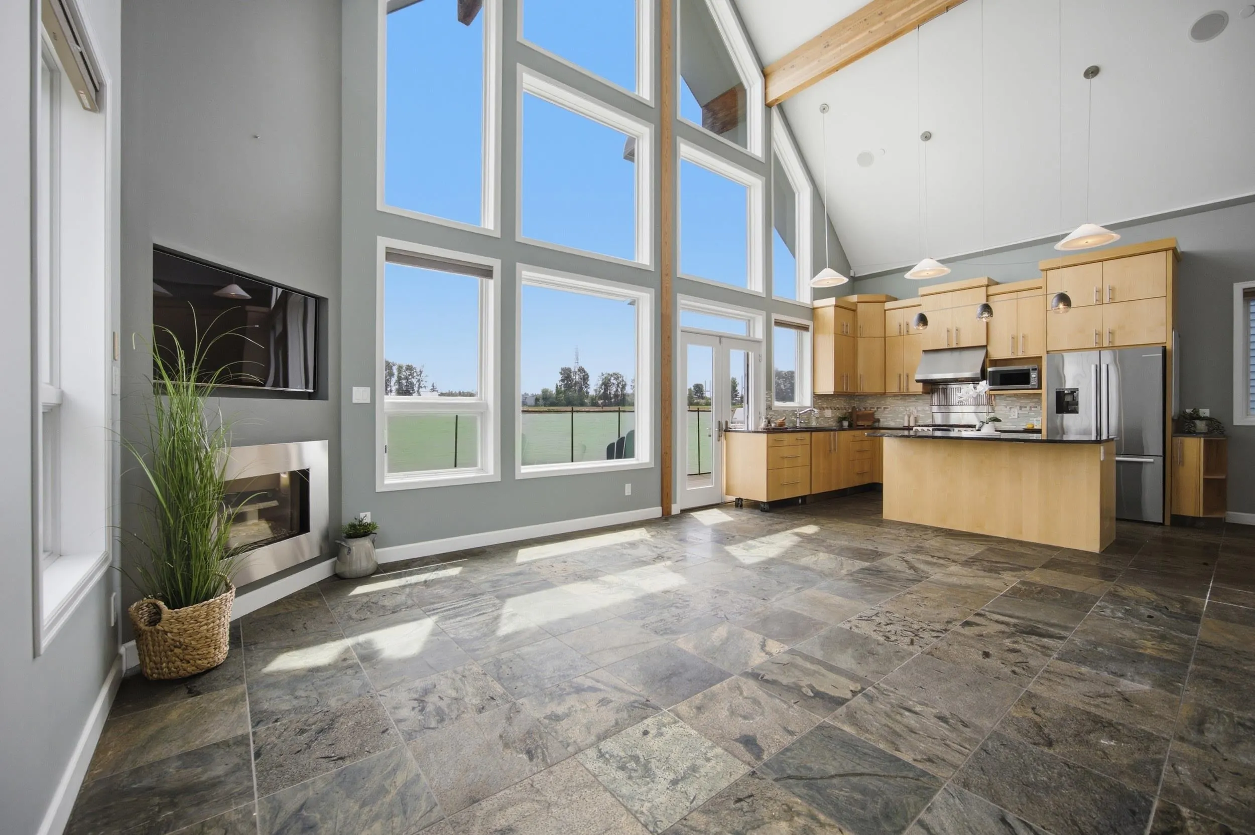 700 South Dyke Road #11