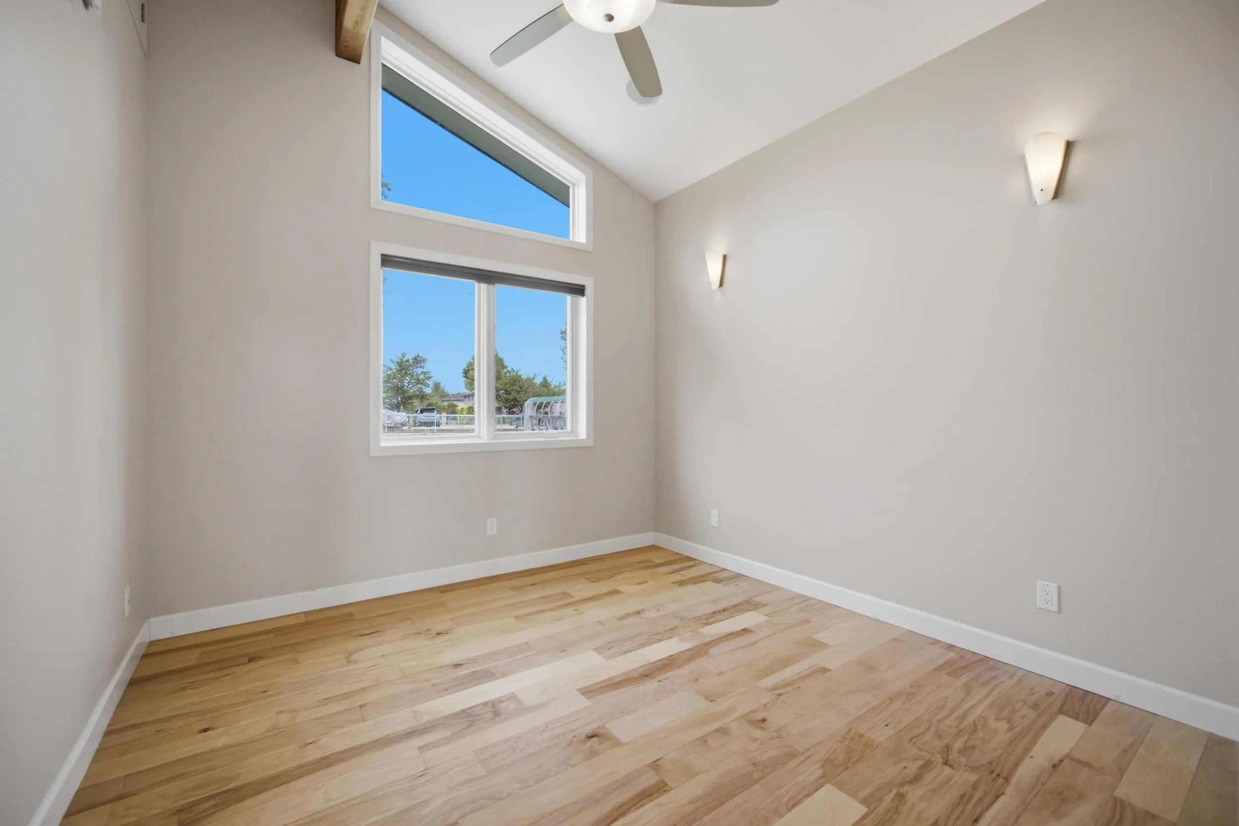 700 South Dyke Road #11