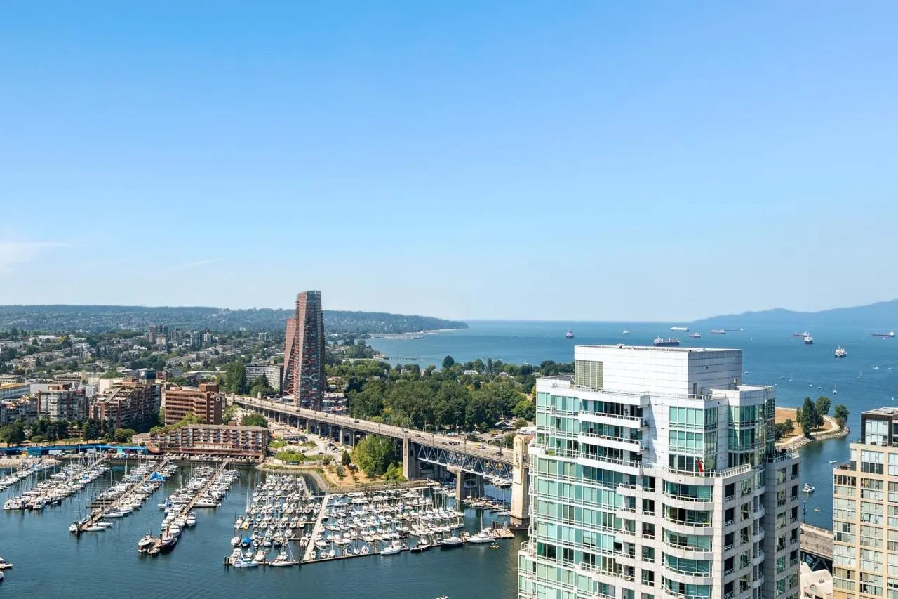 1480 Howe Street #3801
