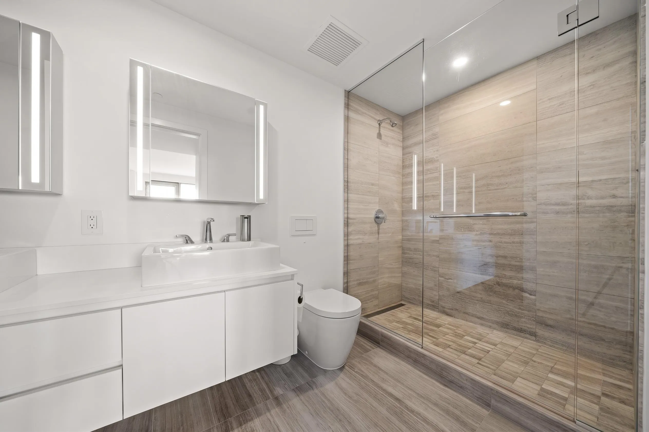 1480 Howe Street #3801