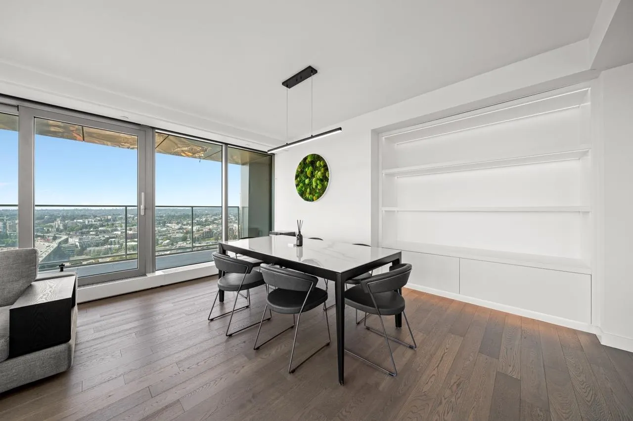 1480 Howe Street #3801