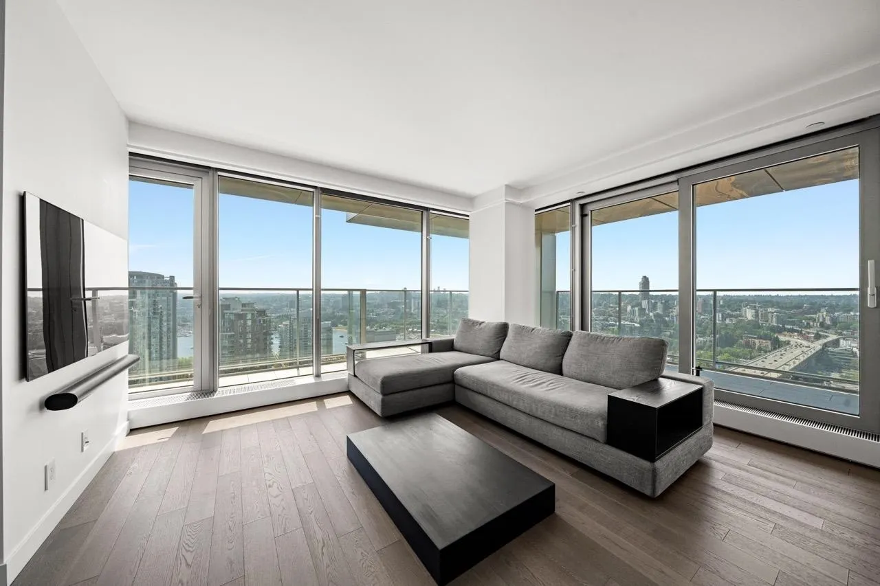 1480 Howe Street #3801