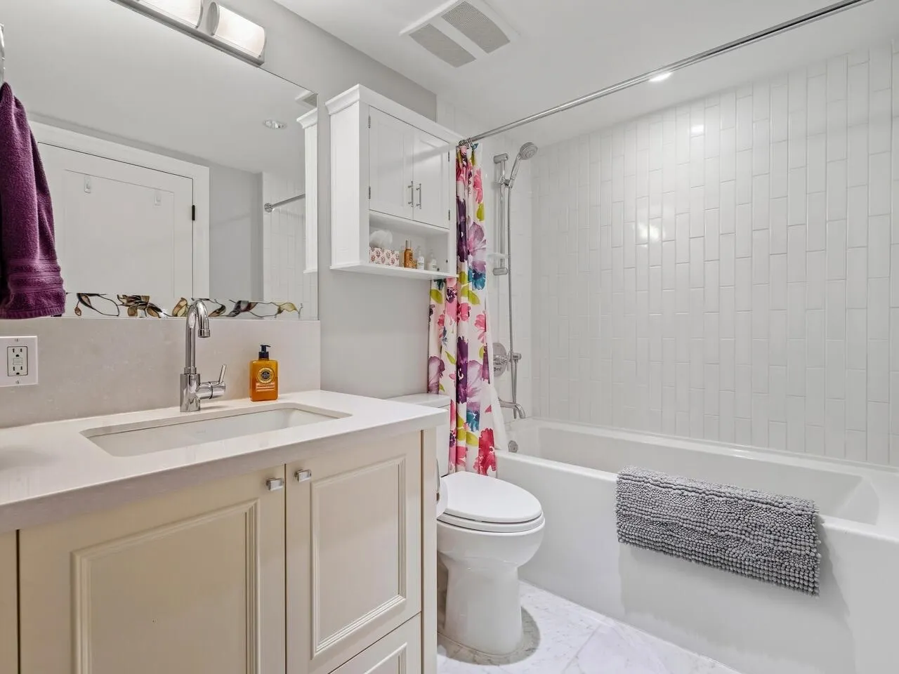 656 W 13th Avenue #100