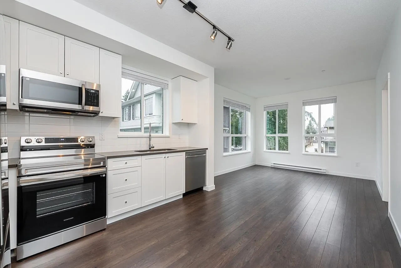 15738 85 Avenue #506