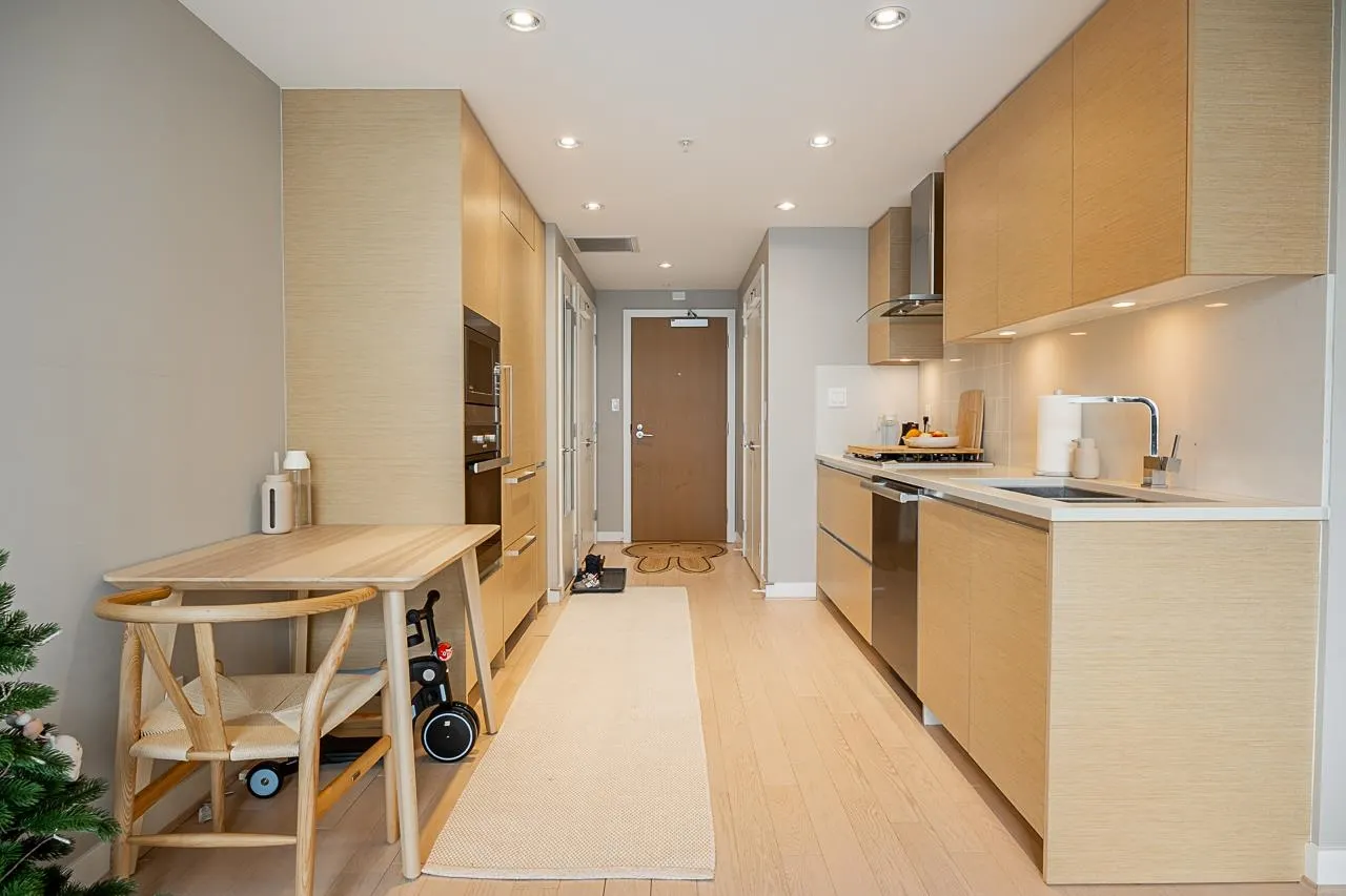 505 W 30th Avenue #301
