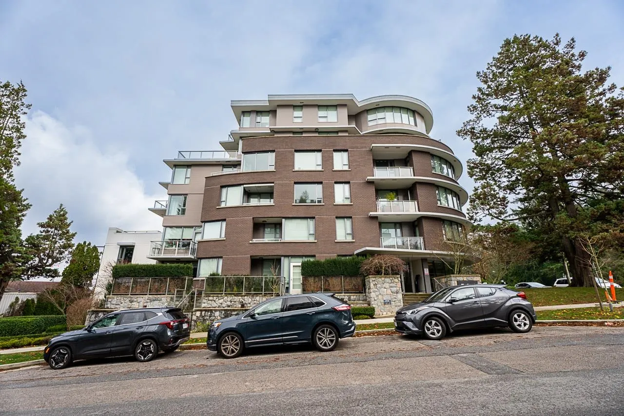 505 W 30th Avenue #301