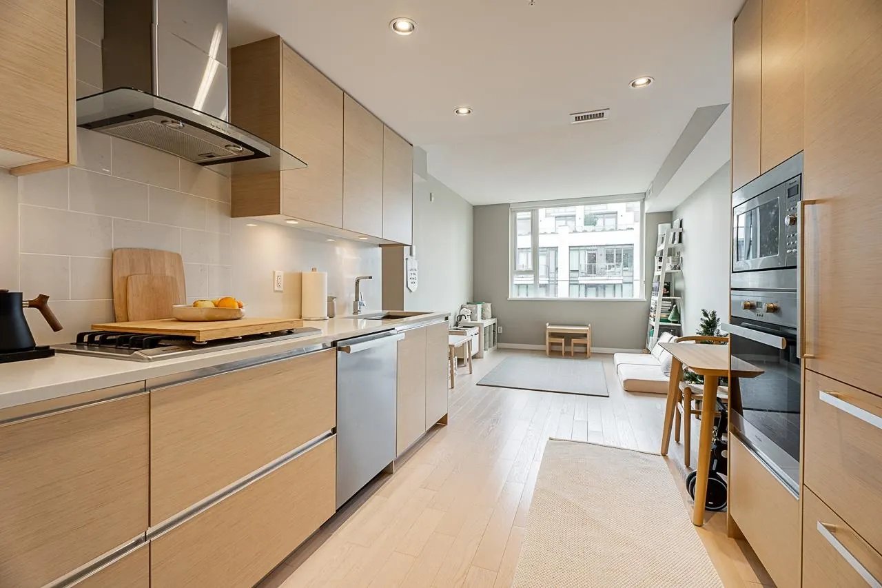 505 W 30th Avenue #301
