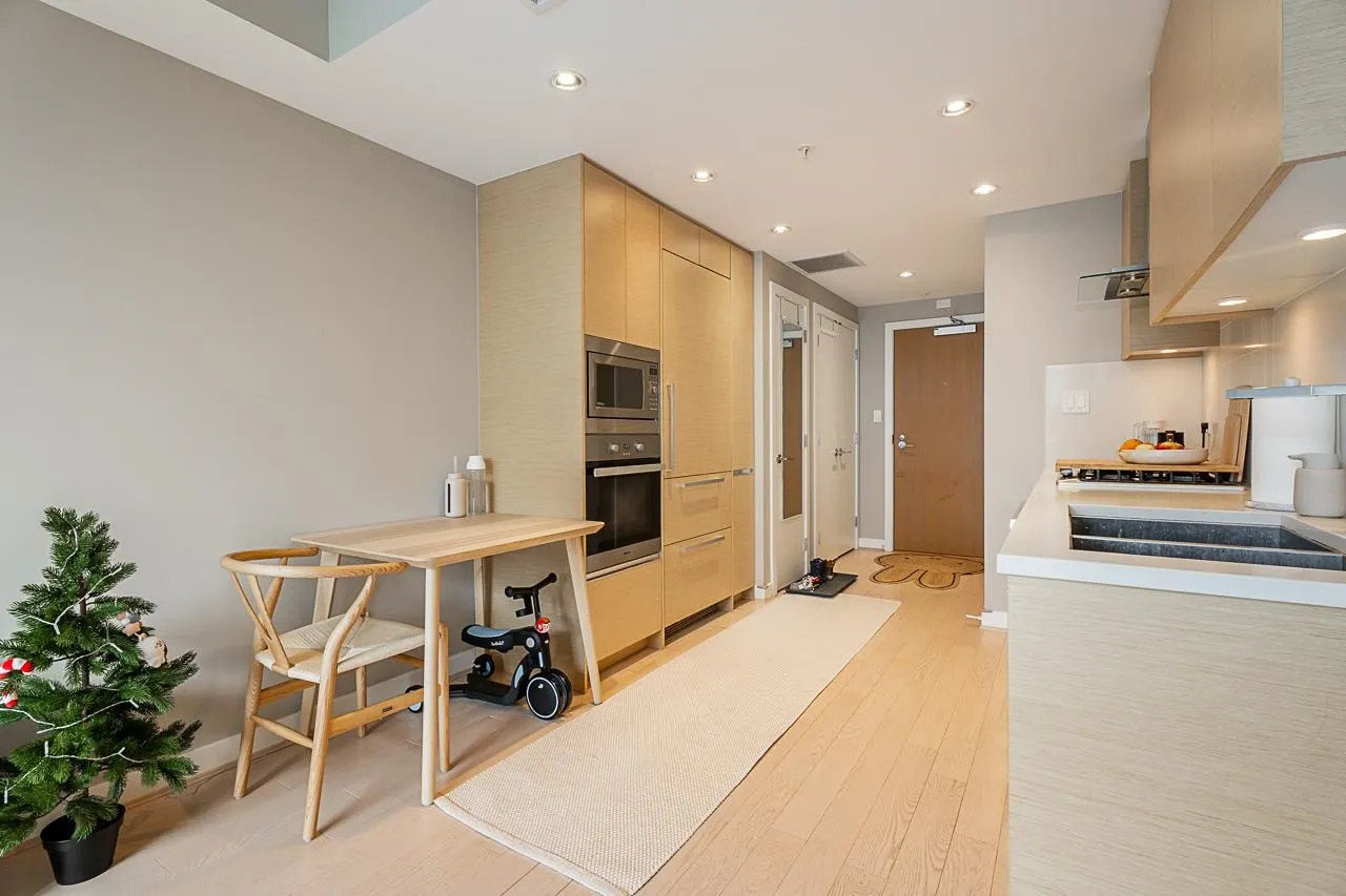505 W 30th Avenue #301