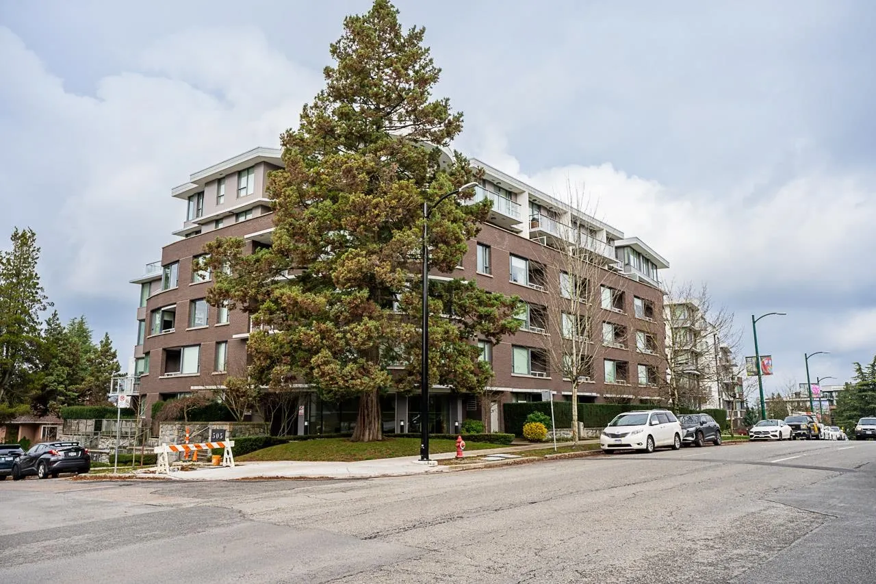 505 W 30th Avenue #301