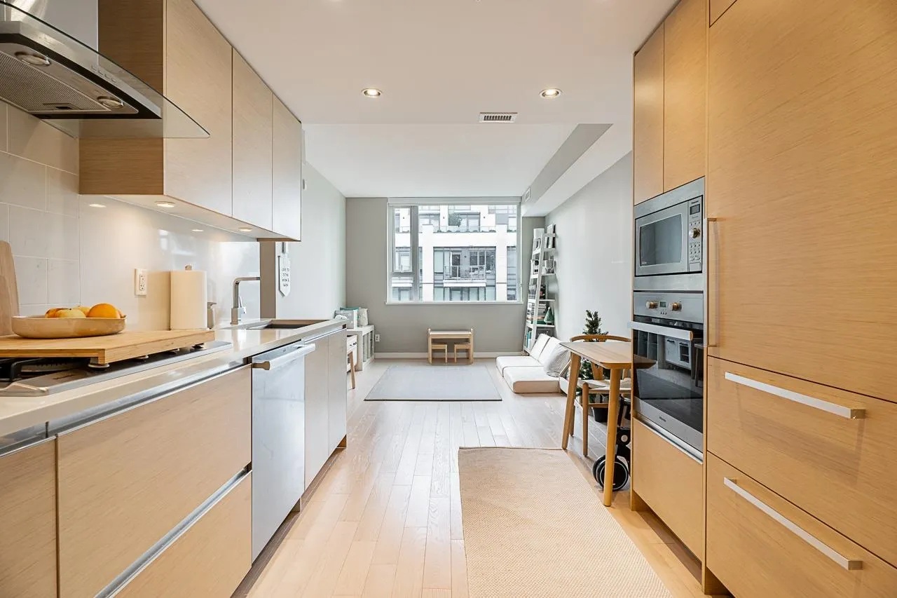 505 W 30th Avenue #301
