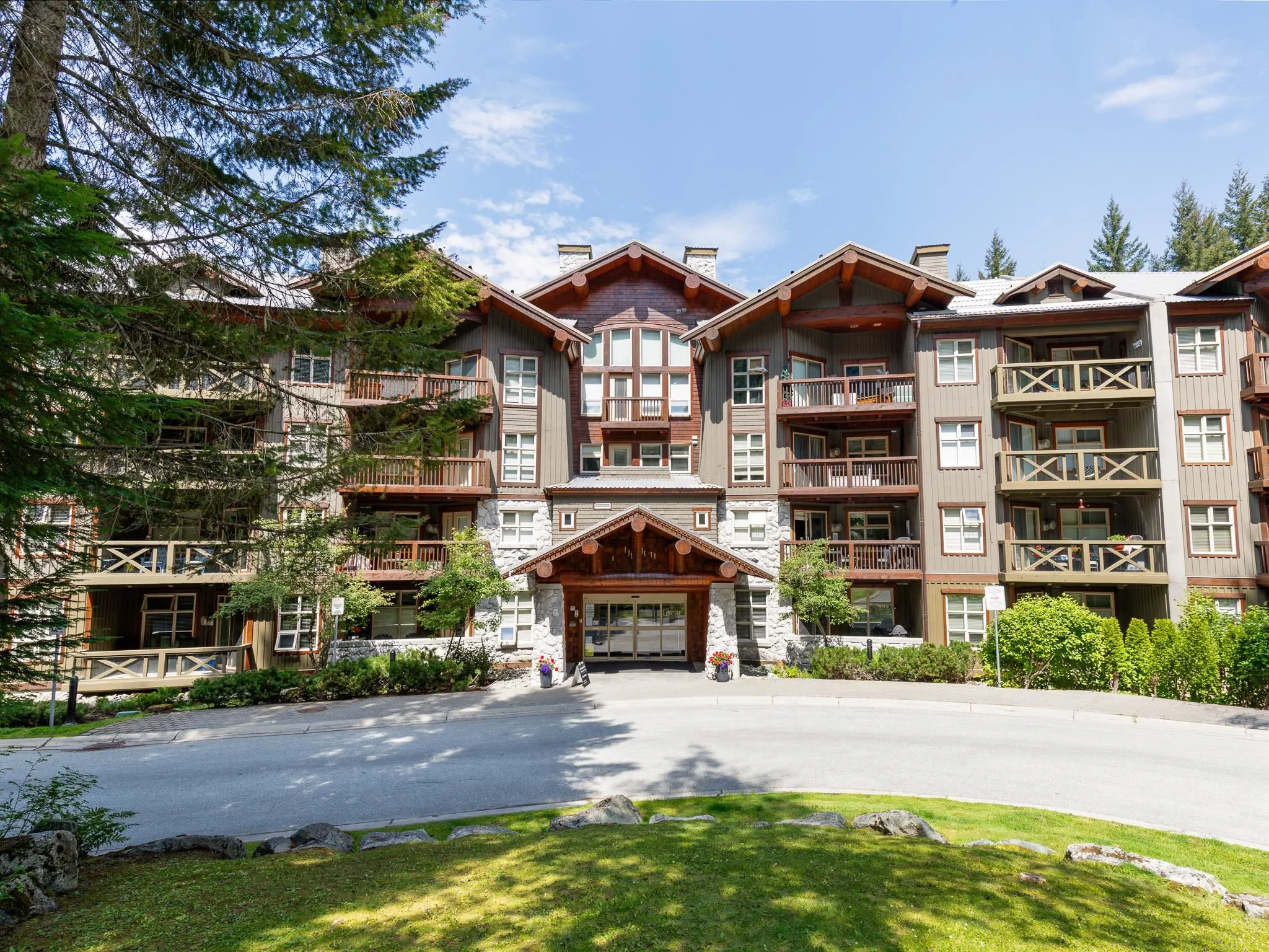 4660 Blackcomb Way #225