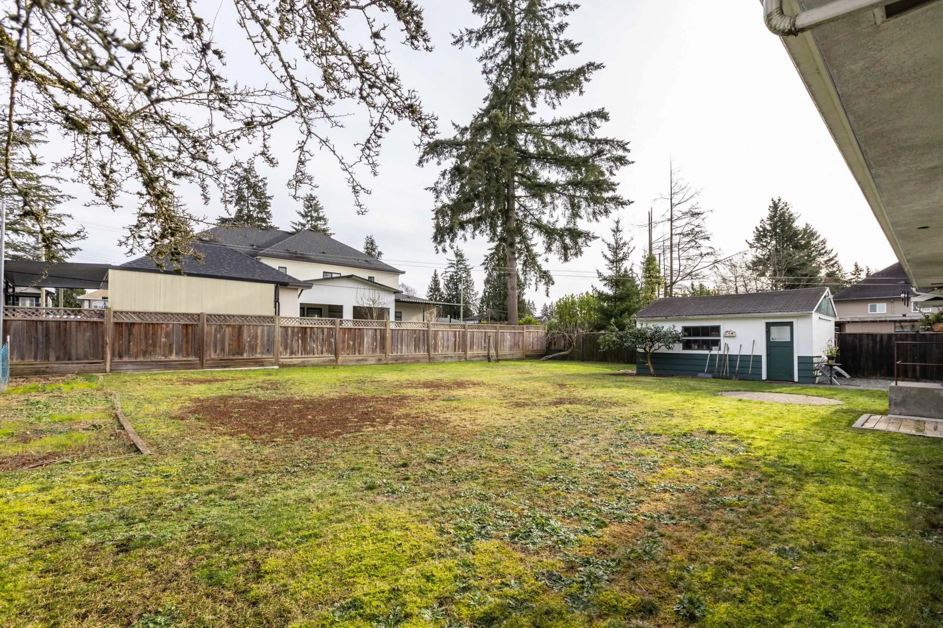 8736 154 Street