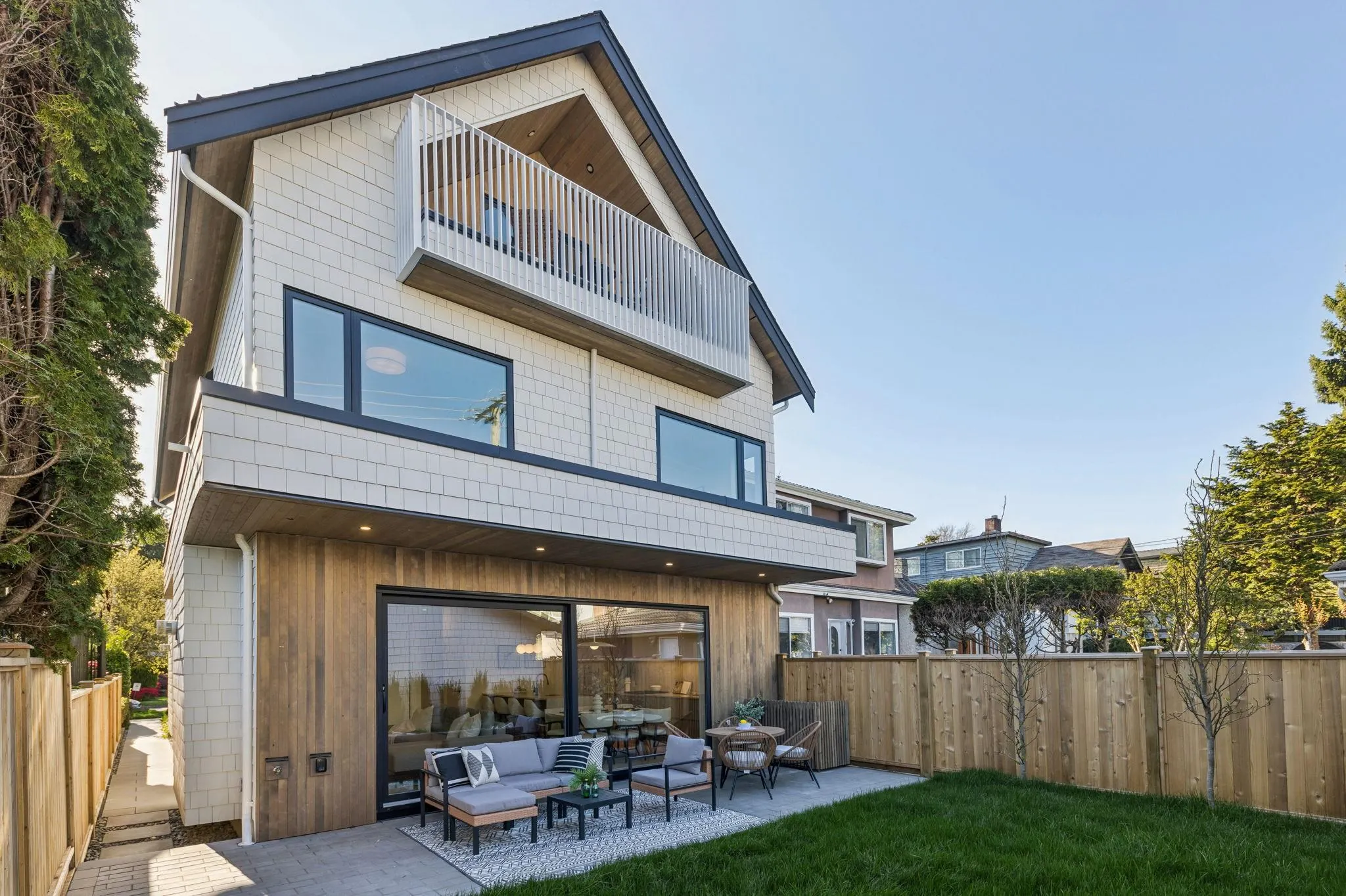 6040 Larch Street #2