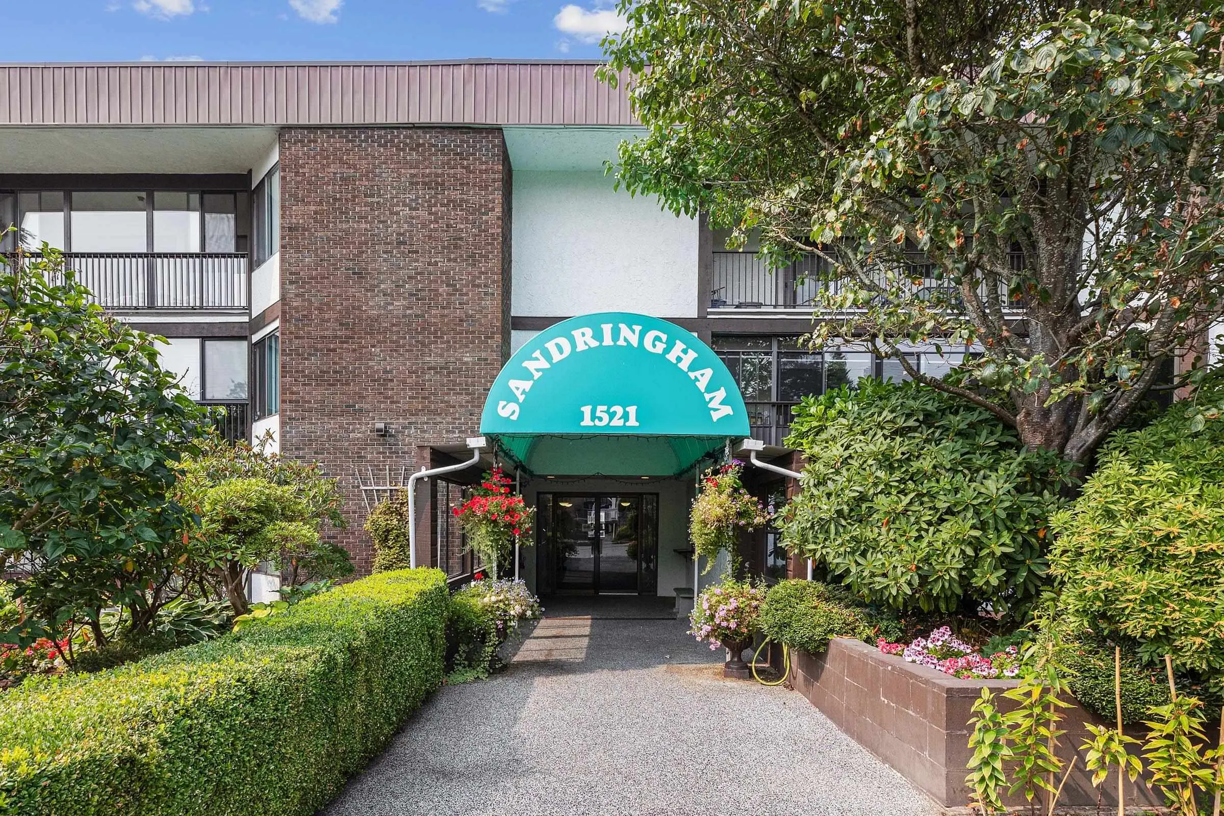 1521 Blackwood Street #305