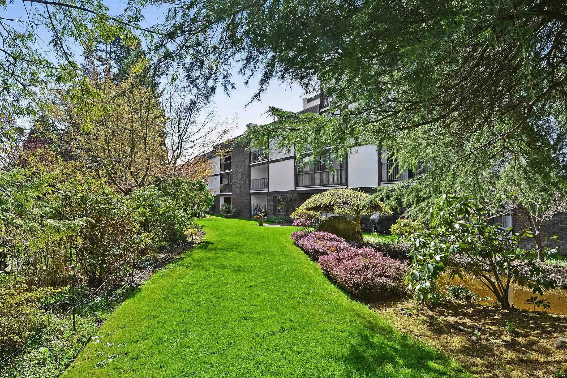 1521 Blackwood Street #305