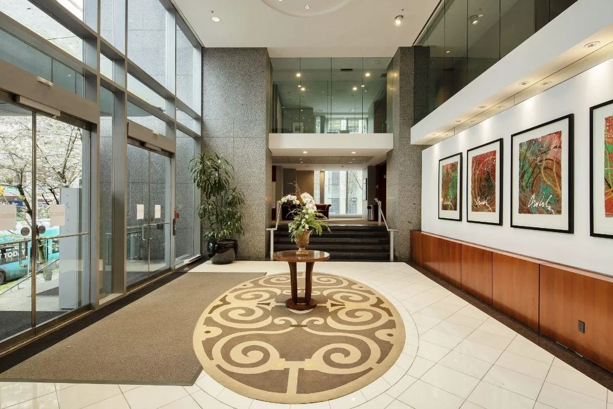 1200 W Georgia Street #3206