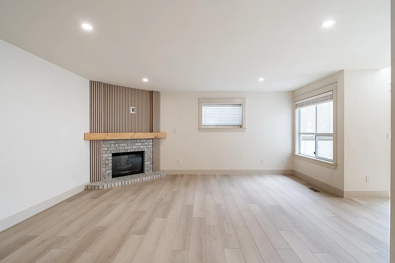 21937 48 Avenue #1304