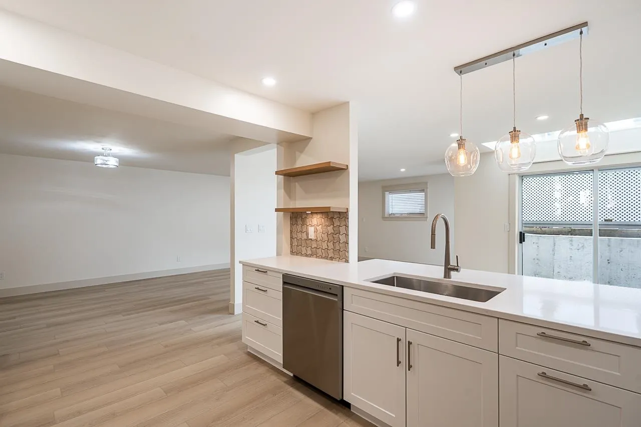 21937 48 Avenue #1304