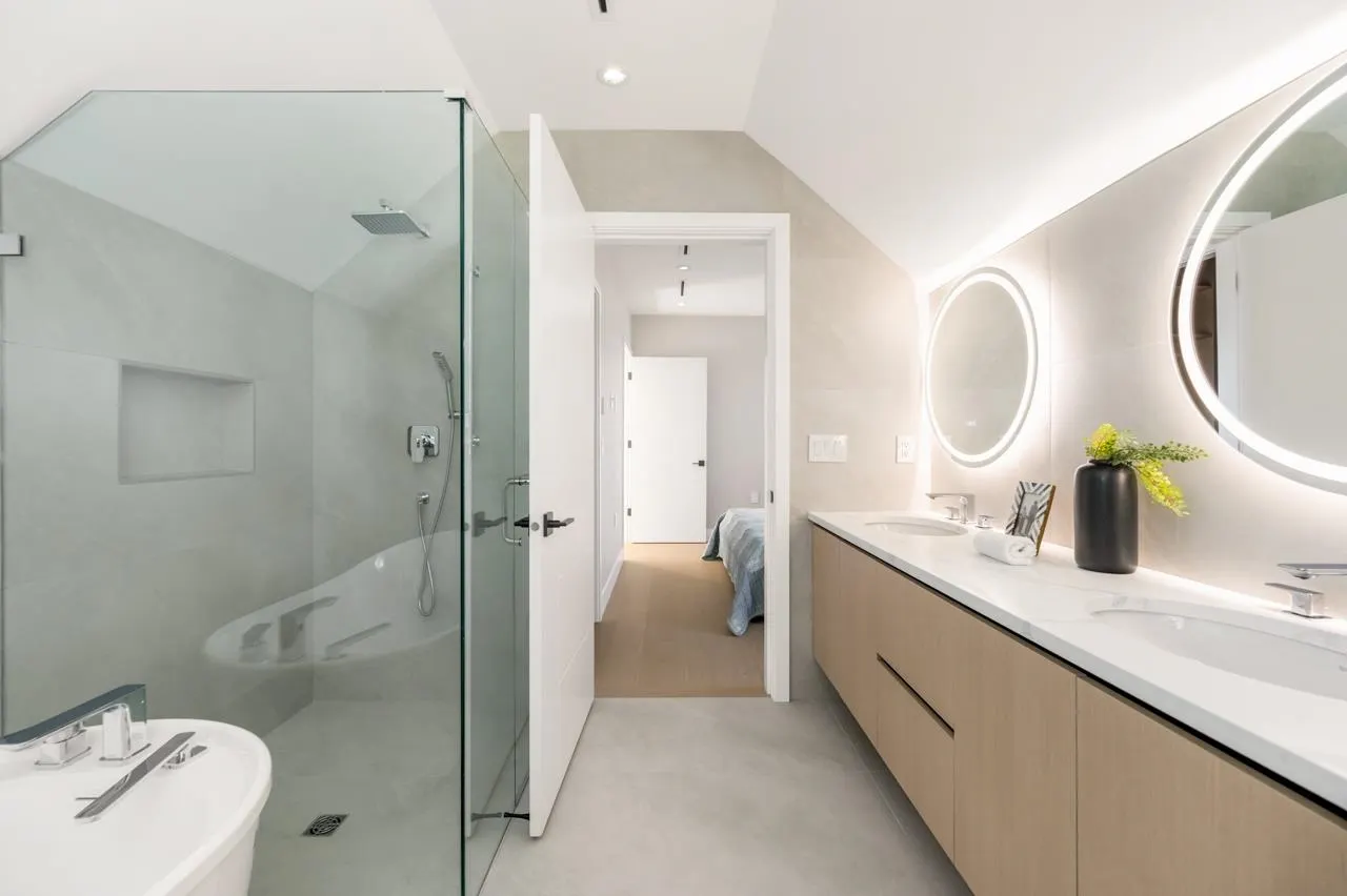 3771 W King Edward Avenue #1