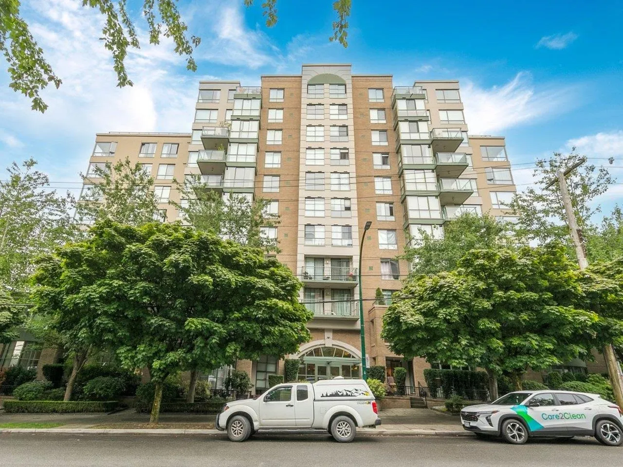 2288 Pine Street #701