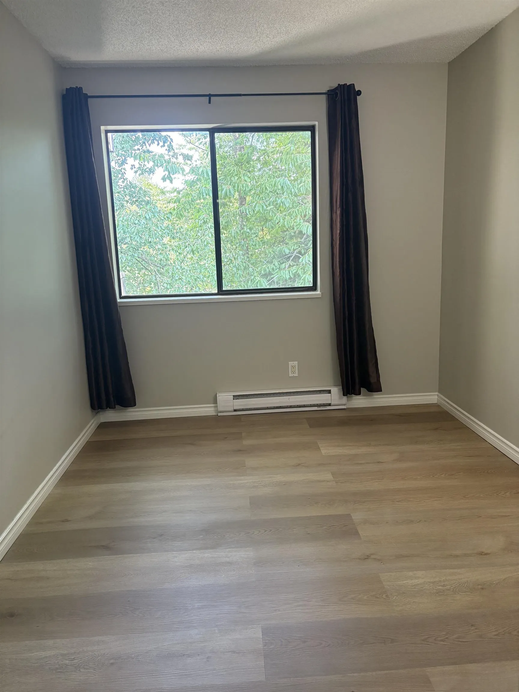 10560 154 Street #405