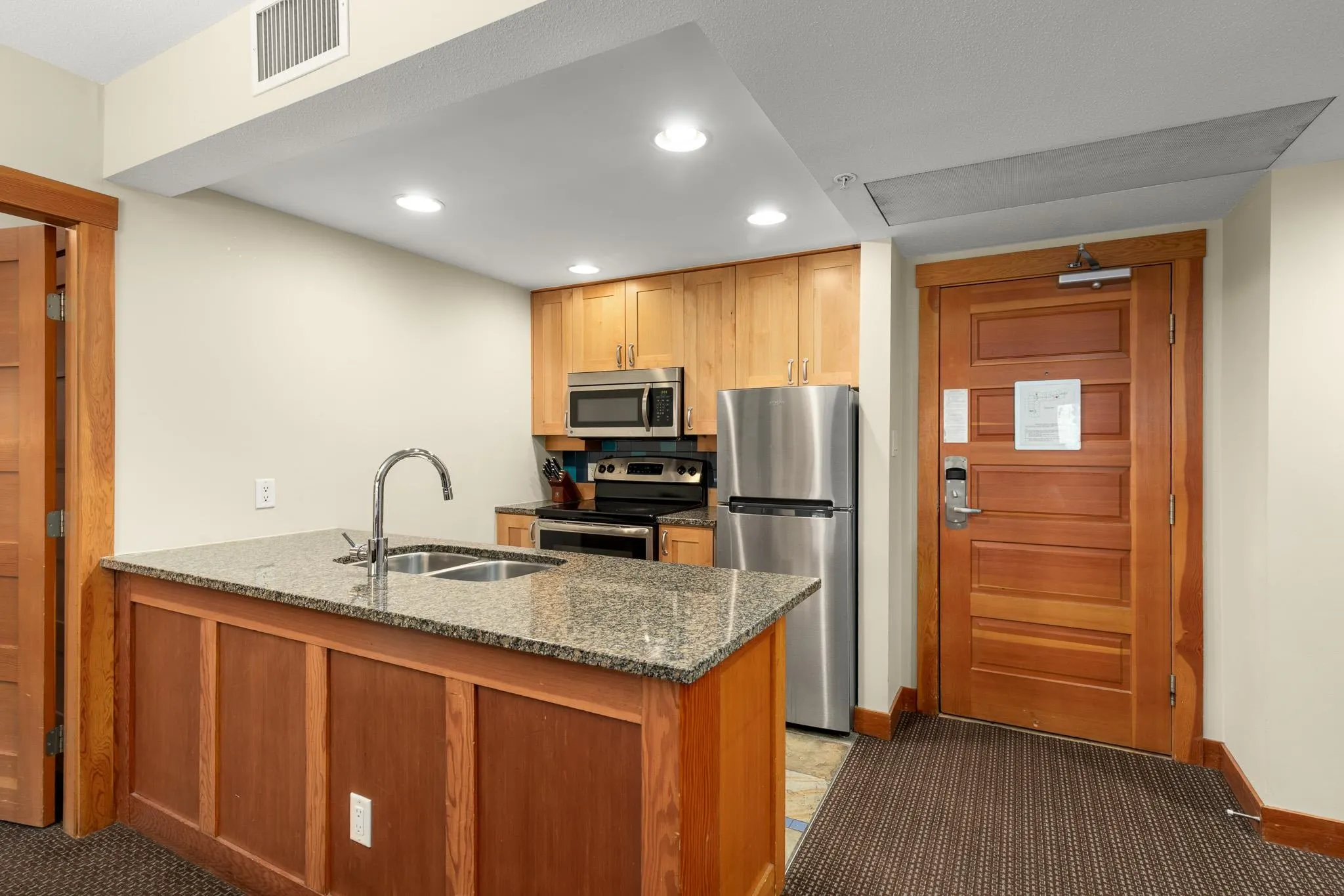 2036 London Lane #323C