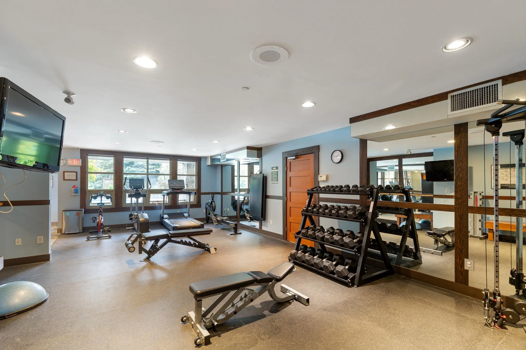 2036 London Lane #323C