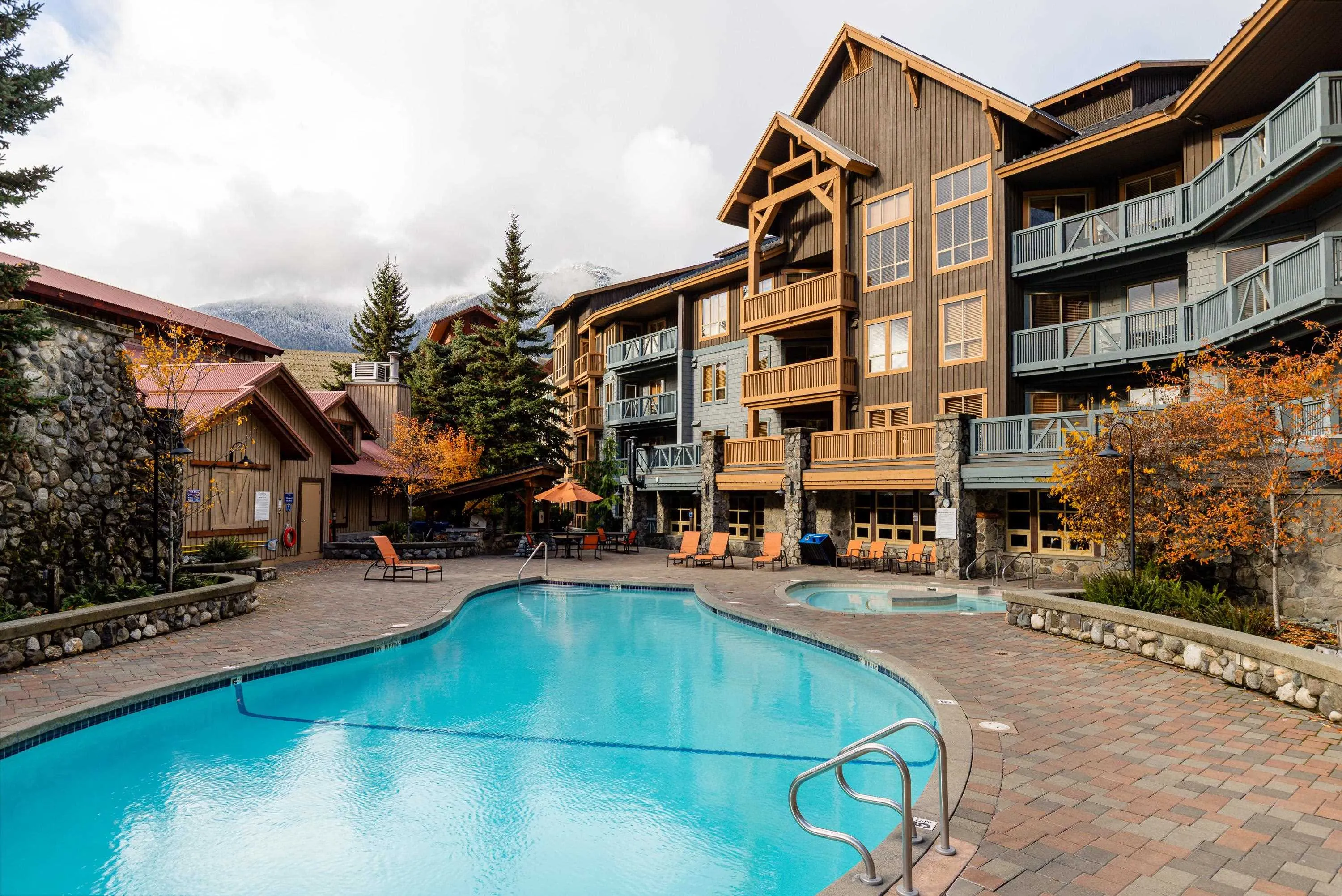2036 London Lane #323C