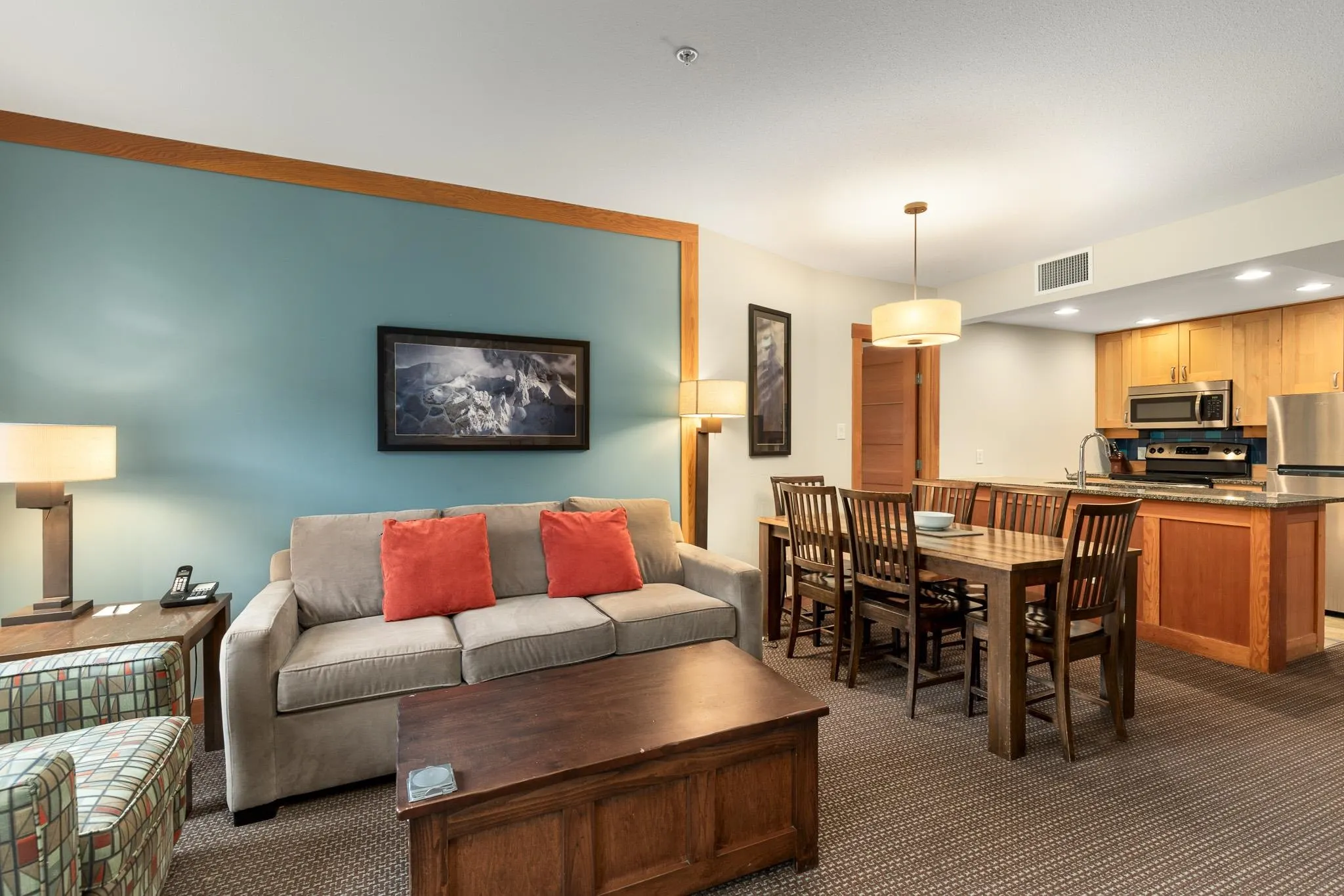 2036 London Lane #323C