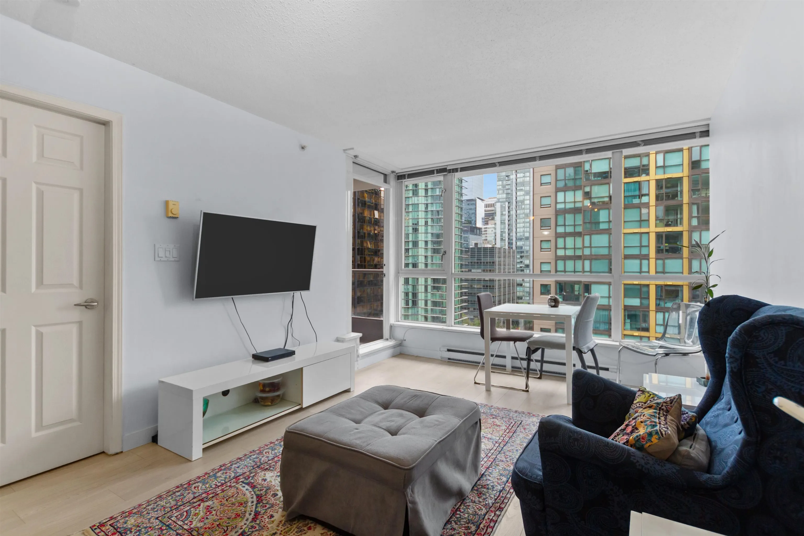 1420 W Georgia Street #1401