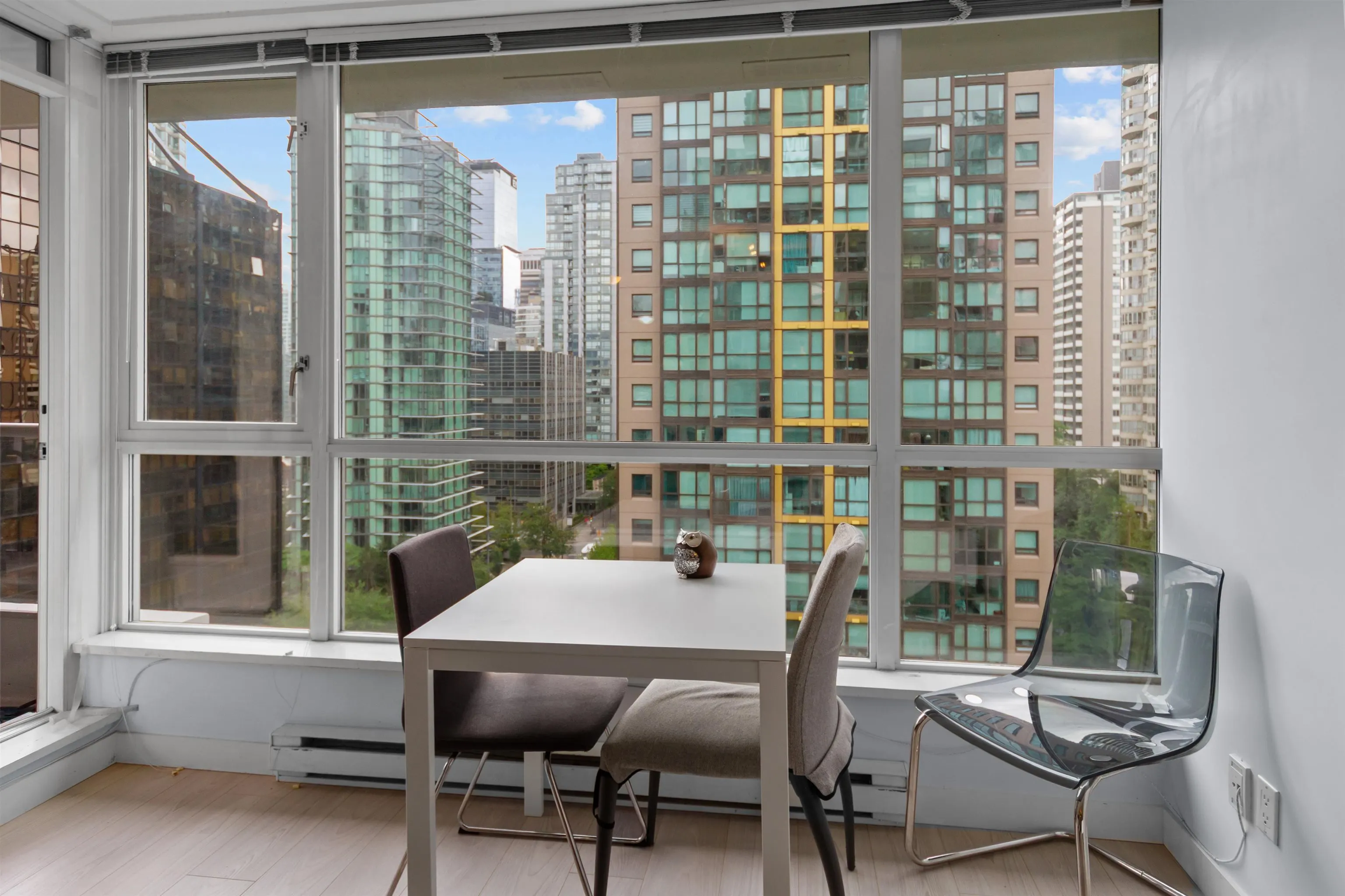 1420 W Georgia Street #1401