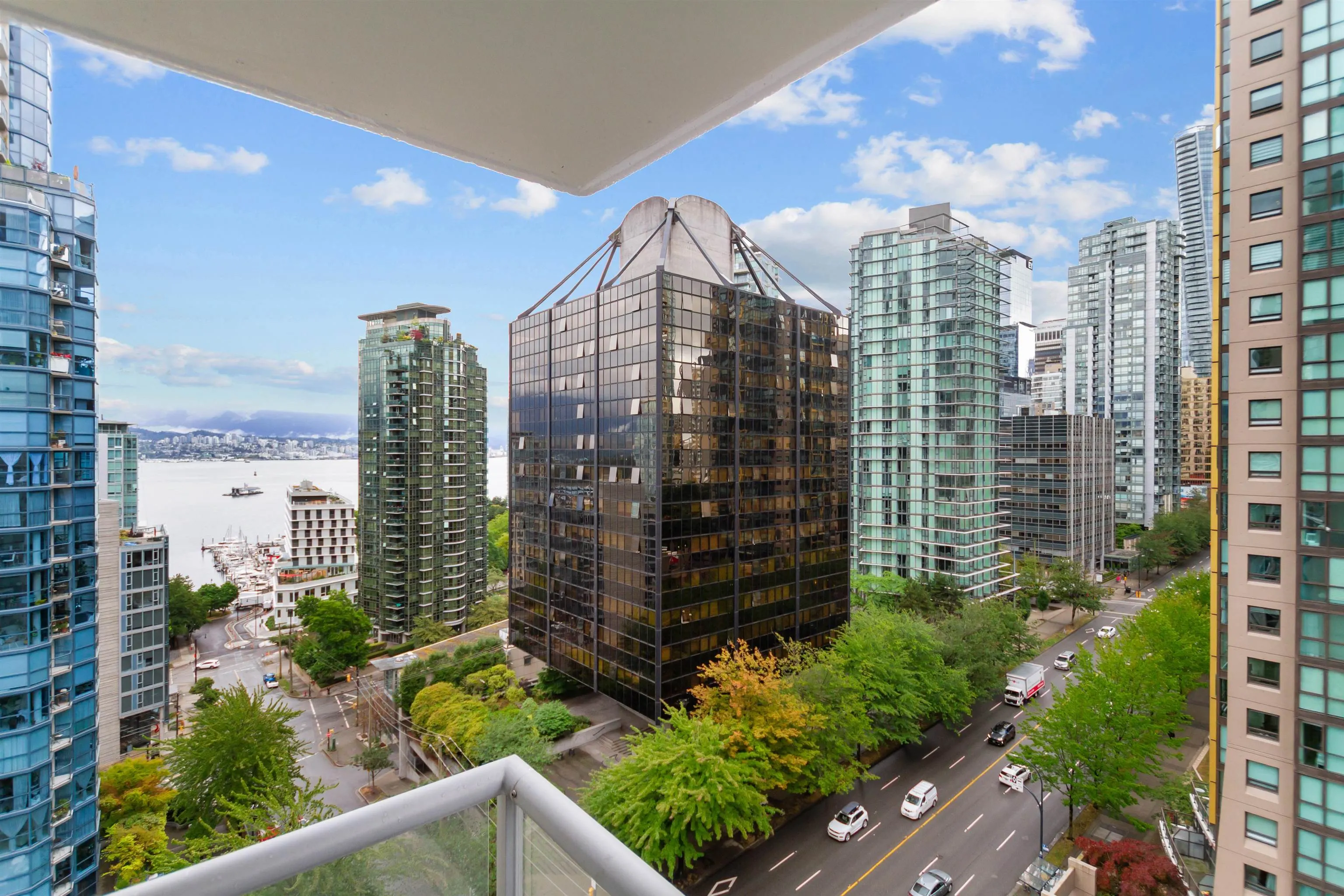 1420 W Georgia Street #1401