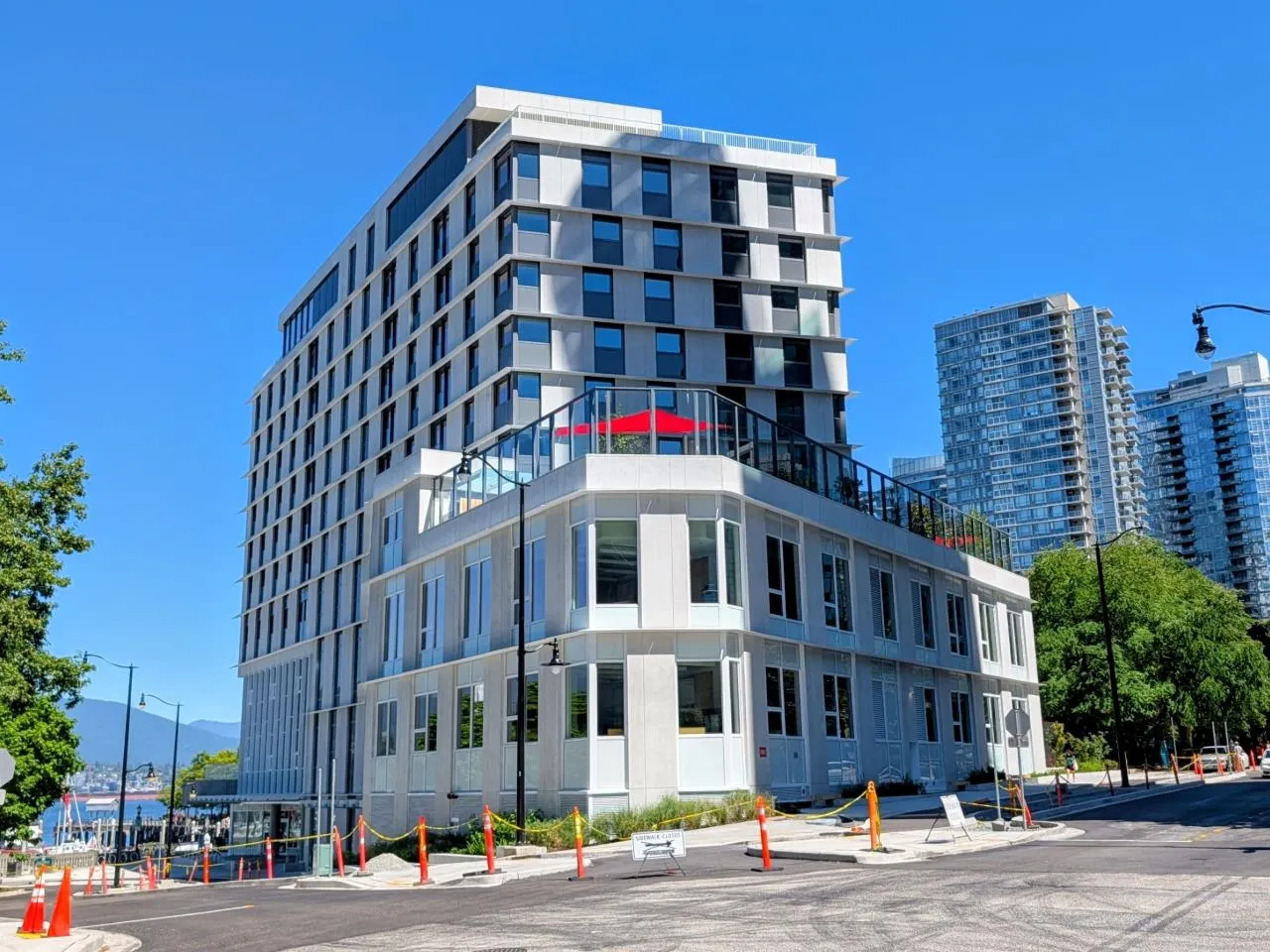 588 Broughton Street #202