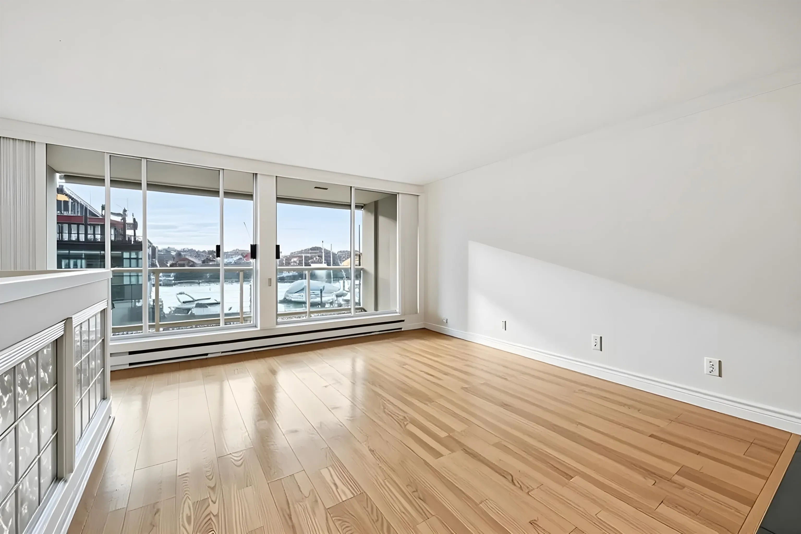 1600 Howe Street #205