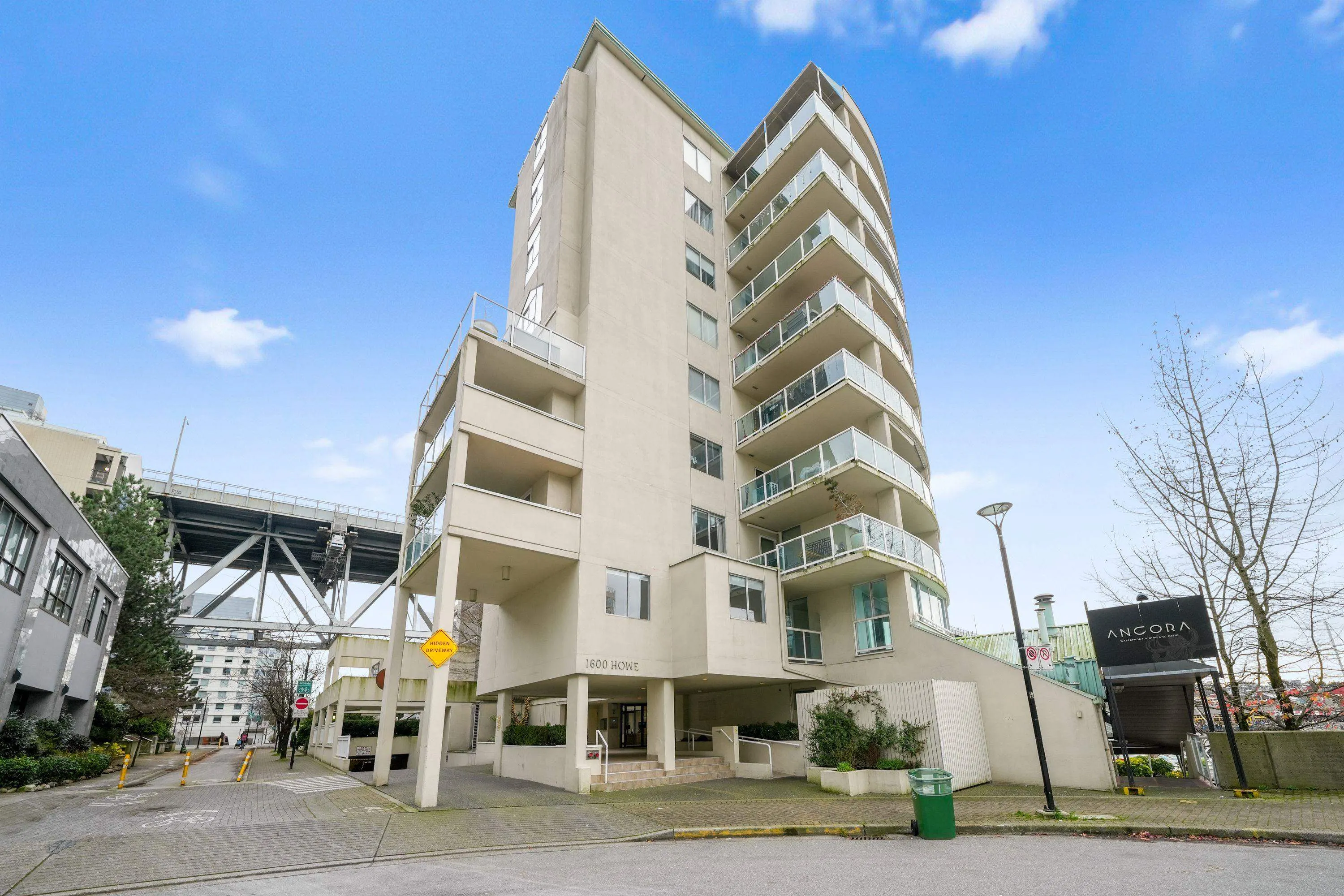 1600 Howe Street #205