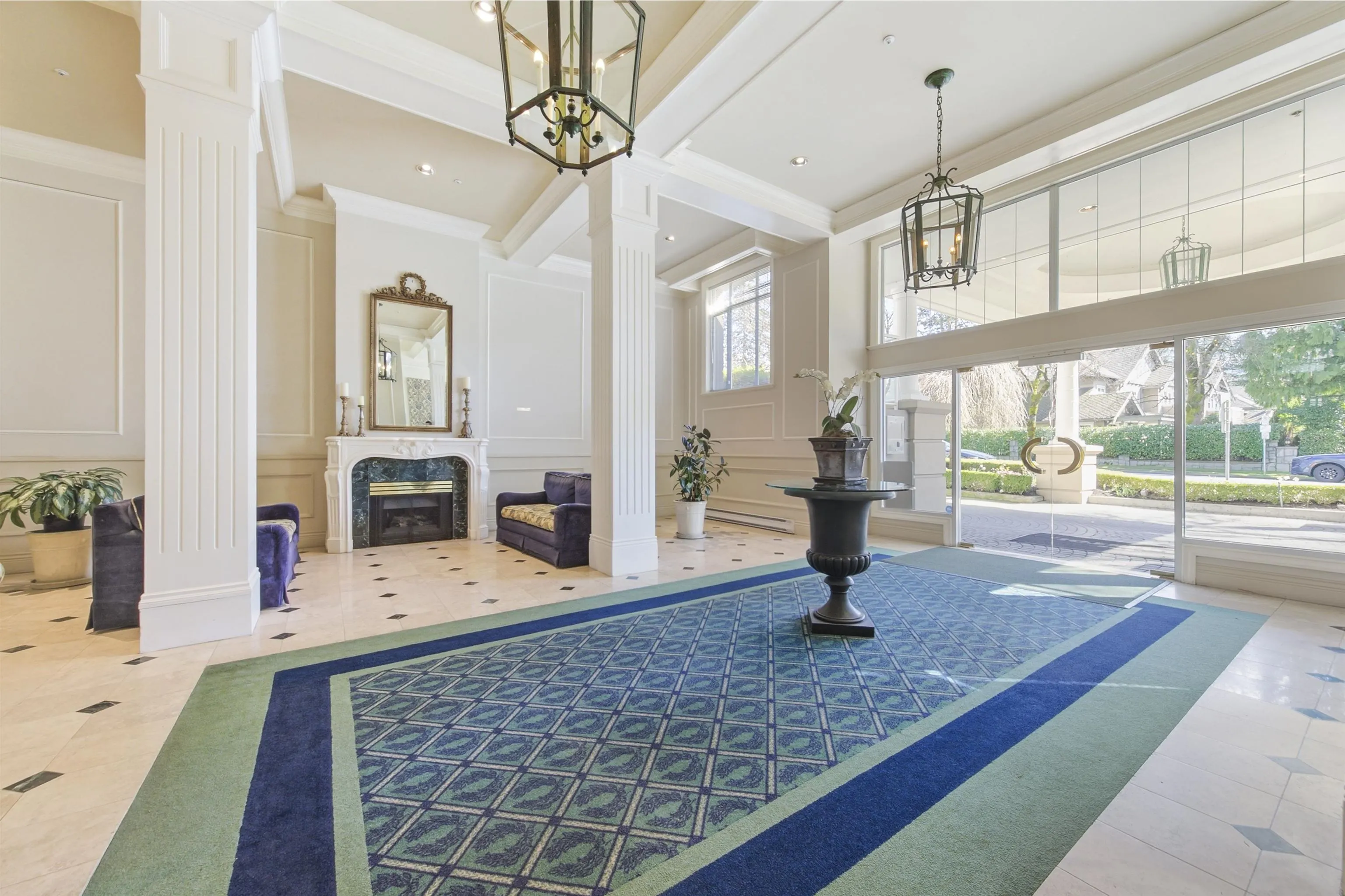 5735 Hampton Place #105