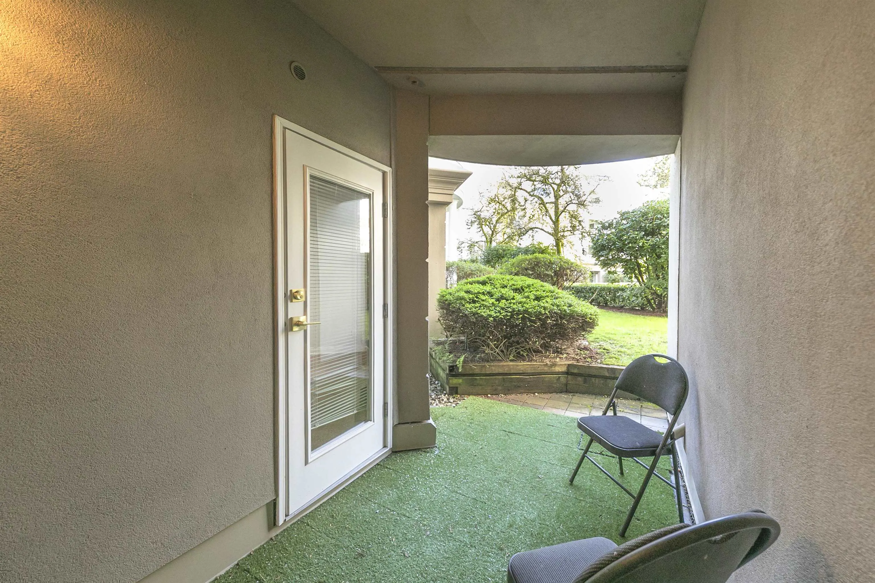 5735 Hampton Place #105