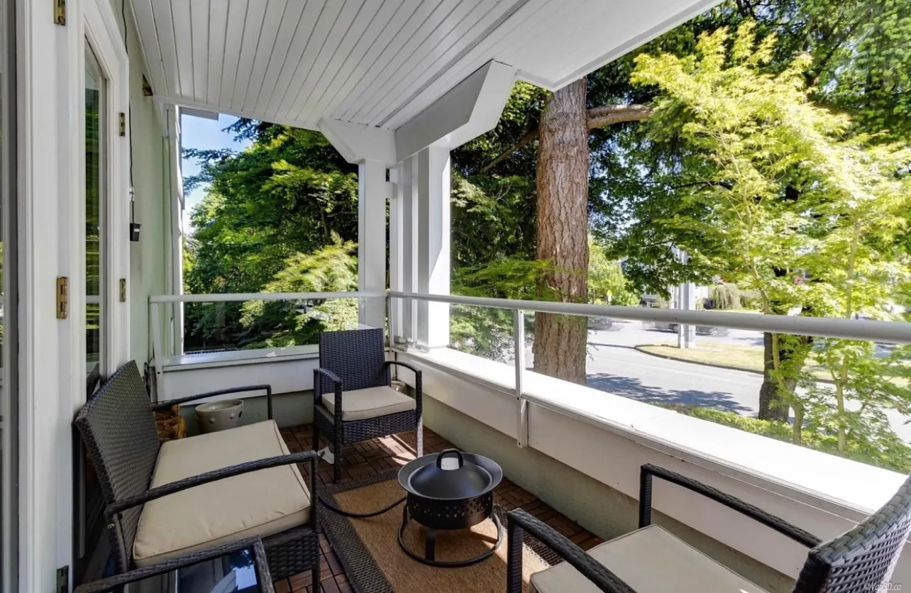 3188 Camosun Street #204