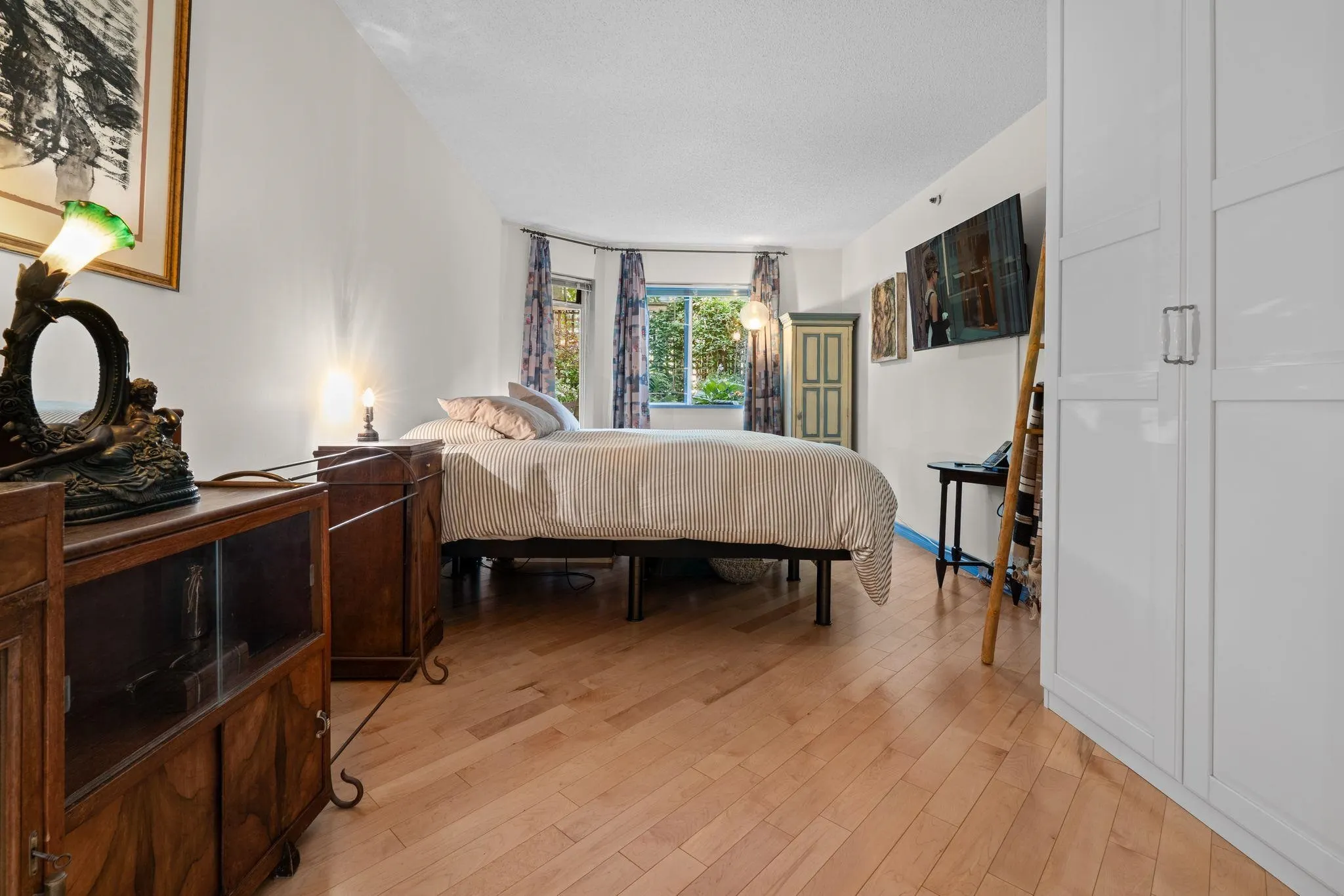 1147 Nelson Street #106