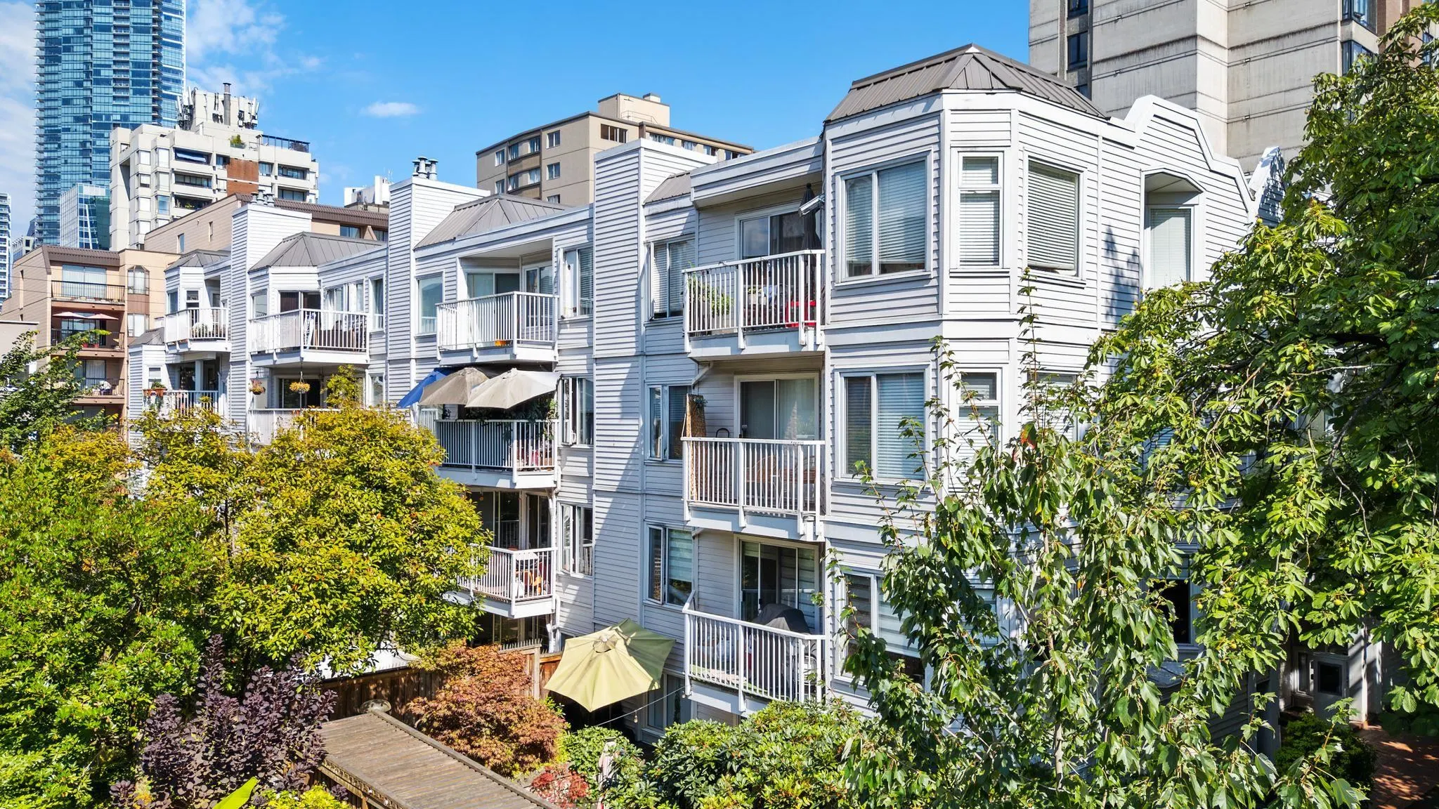1147 Nelson Street #106