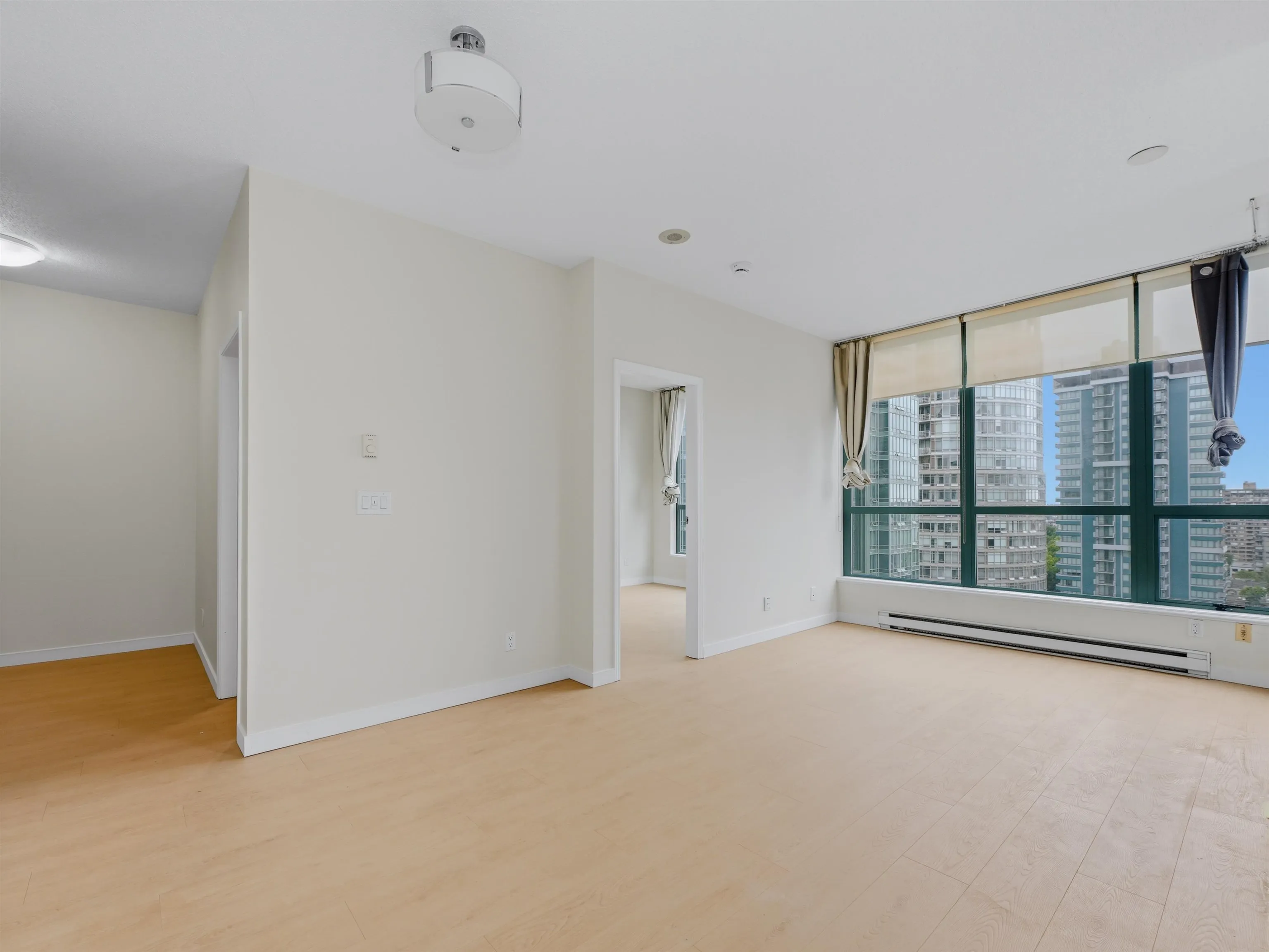1239 W Georgia Street #2304