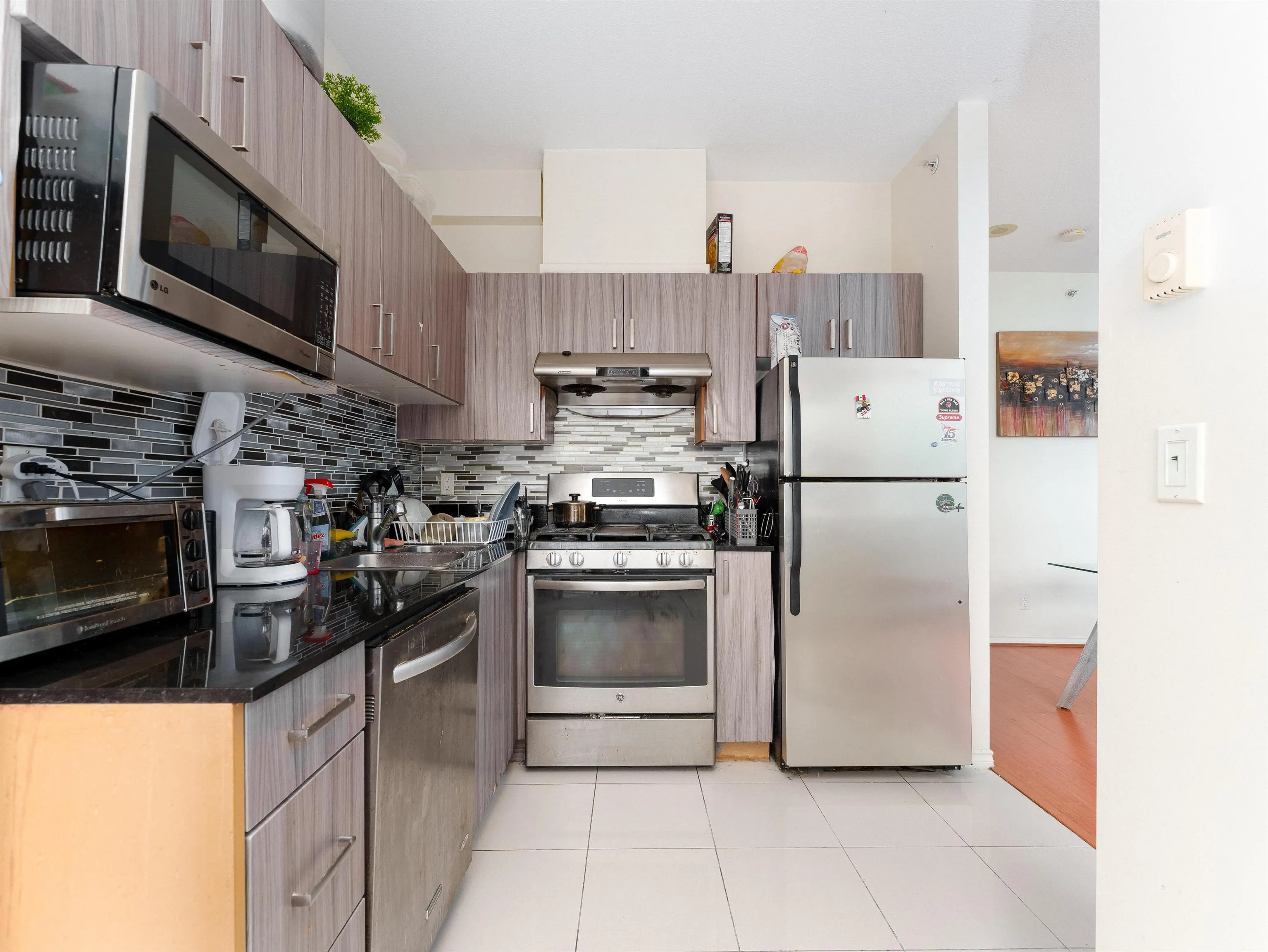 1239 W Georgia Street #2304