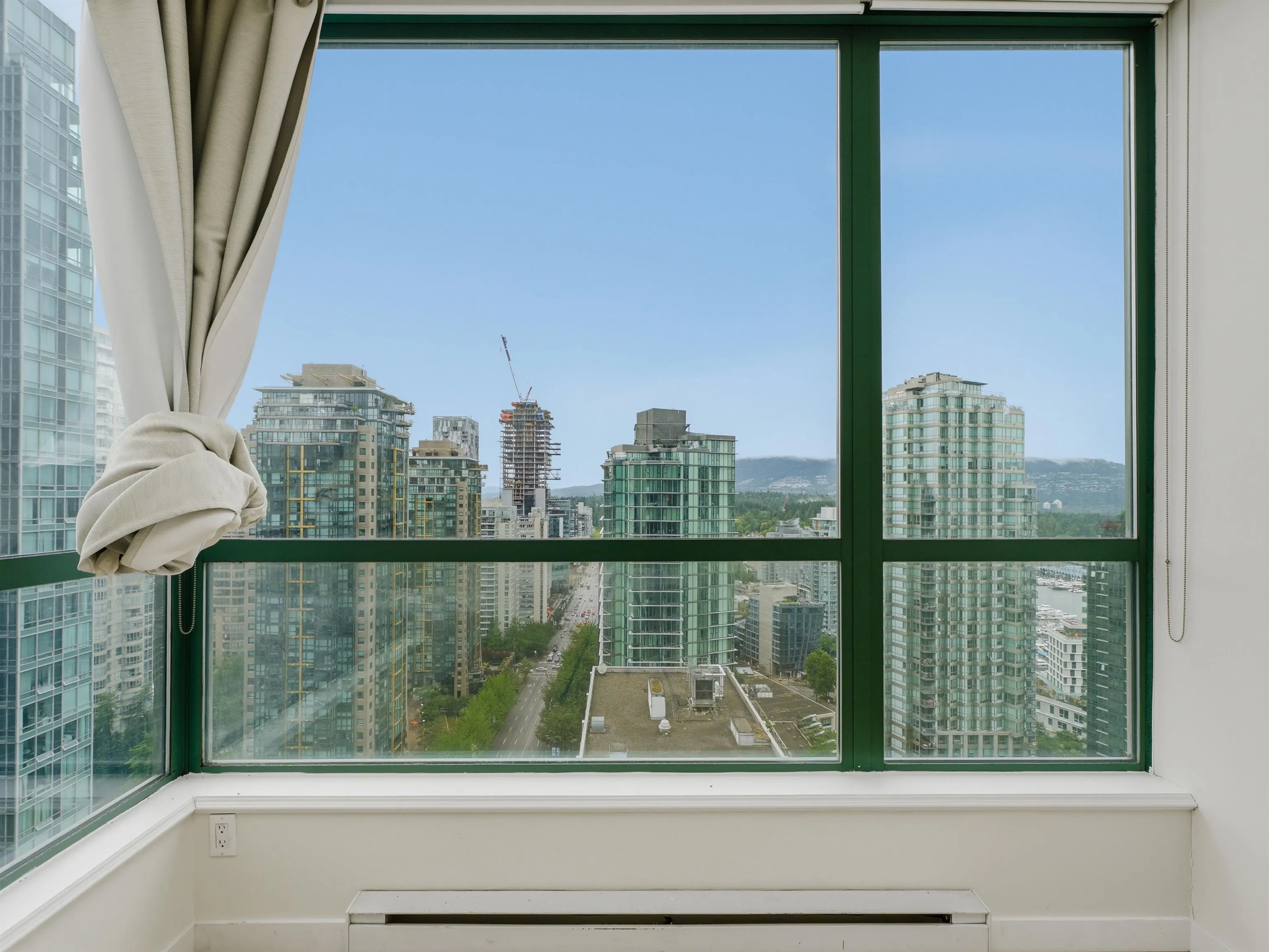 1239 W Georgia Street #2304