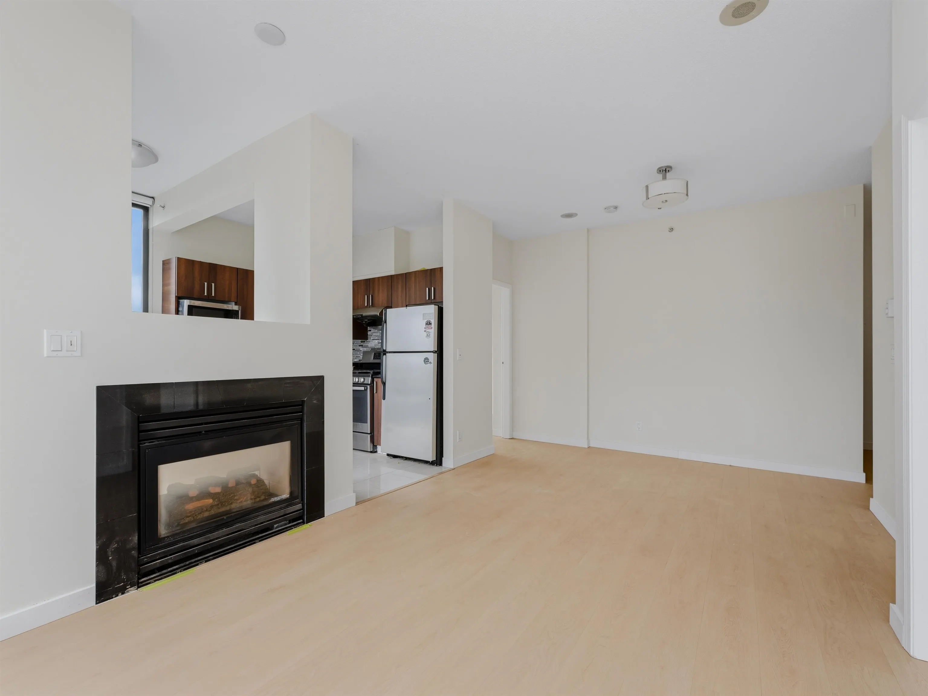 1239 W Georgia Street #2304
