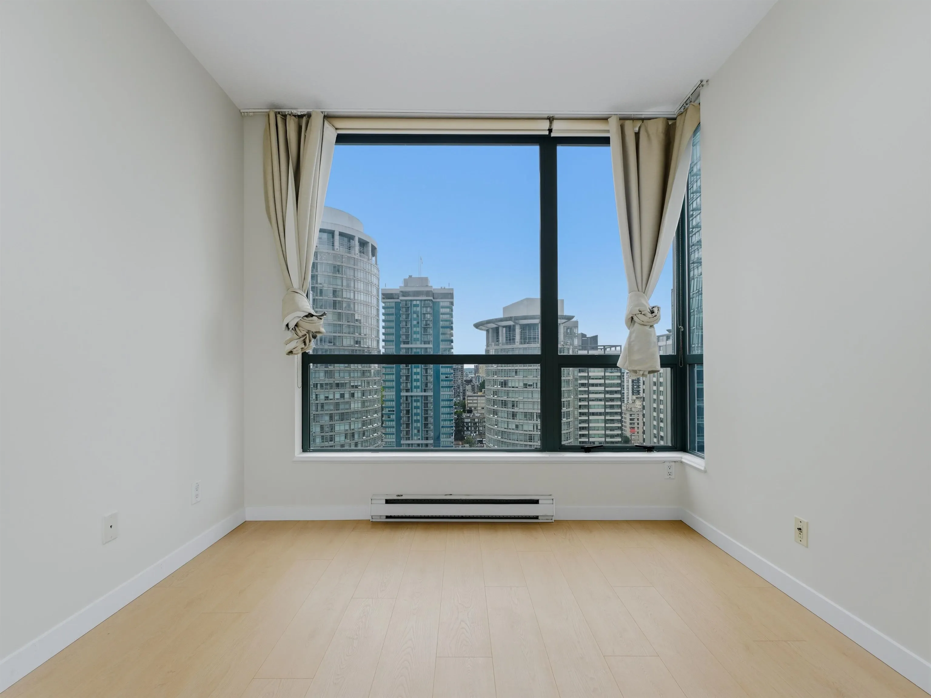 1239 W Georgia Street #2304