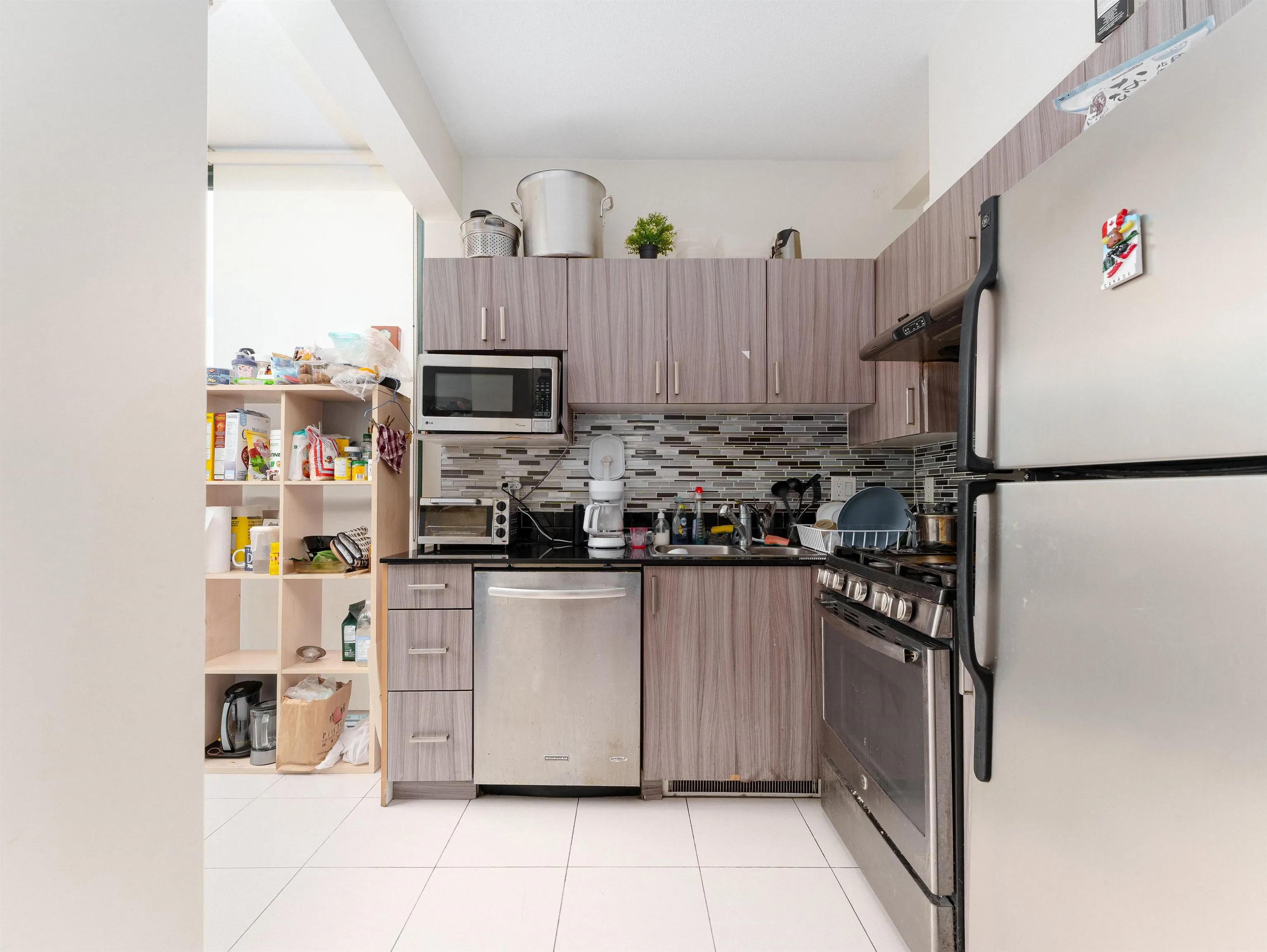1239 W Georgia Street #2304