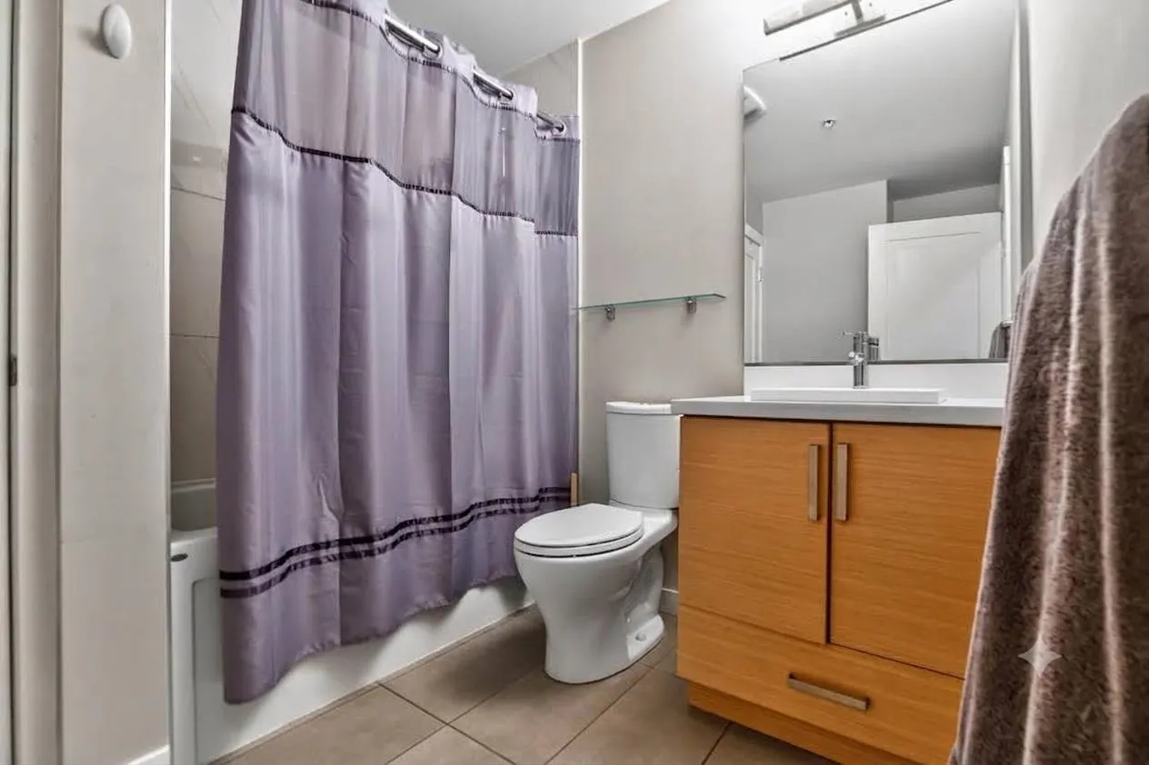 4710 Hastings Street #202