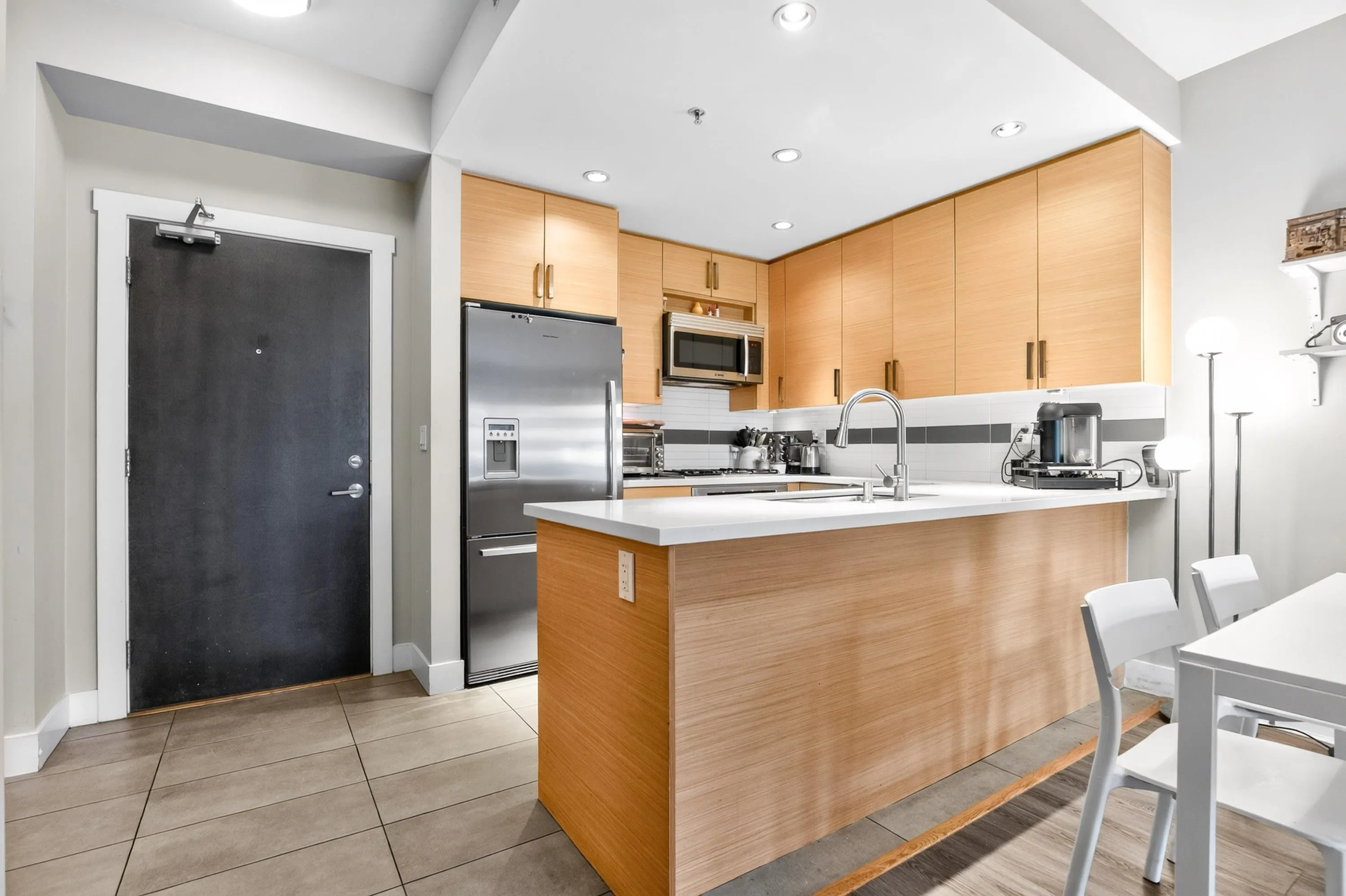 4710 Hastings Street #202